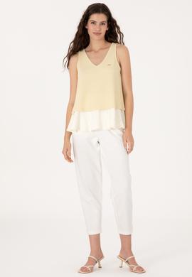 Kadın Açık Haki Kolsuz V Yaka Tişört - 50300672004