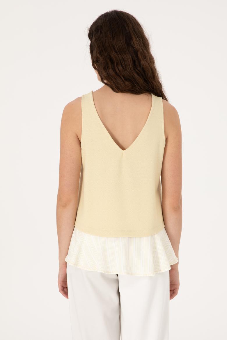 Kadın Açık Haki Kolsuz V Yaka Tişört - 50300672004