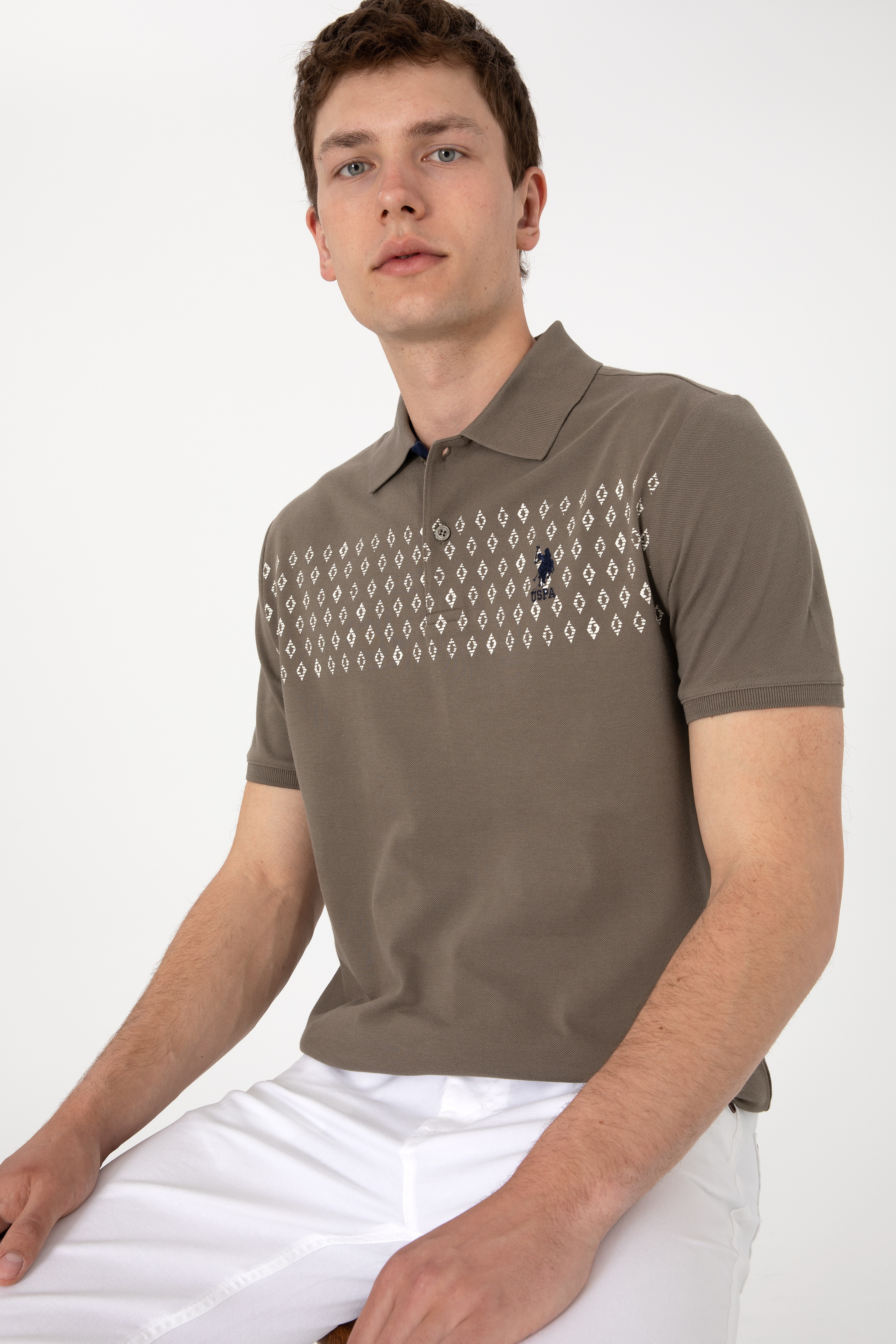 Erkek Regular Fit Polo Yaka Vizon Tişört - Image 3