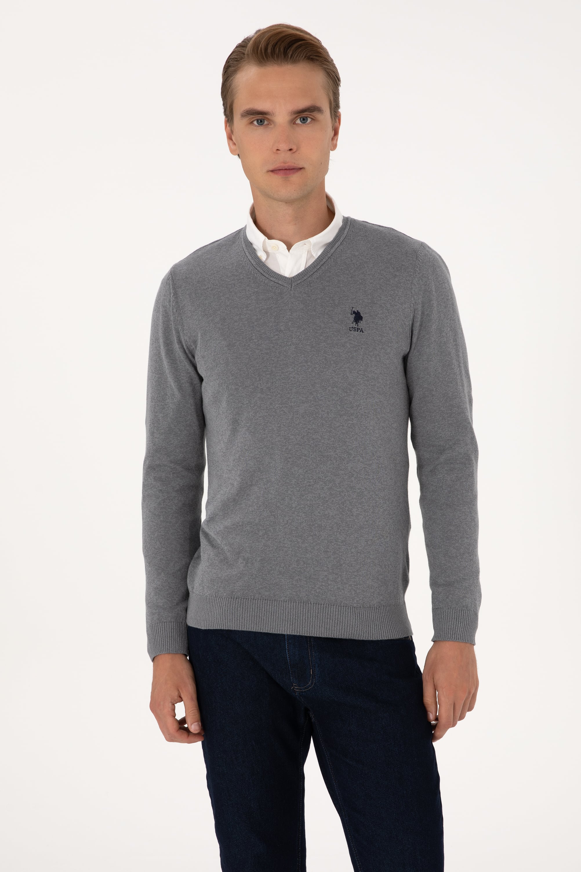 Erkek Slim Fit V Yaka Gri Melanj Basic Kazak - Image 3