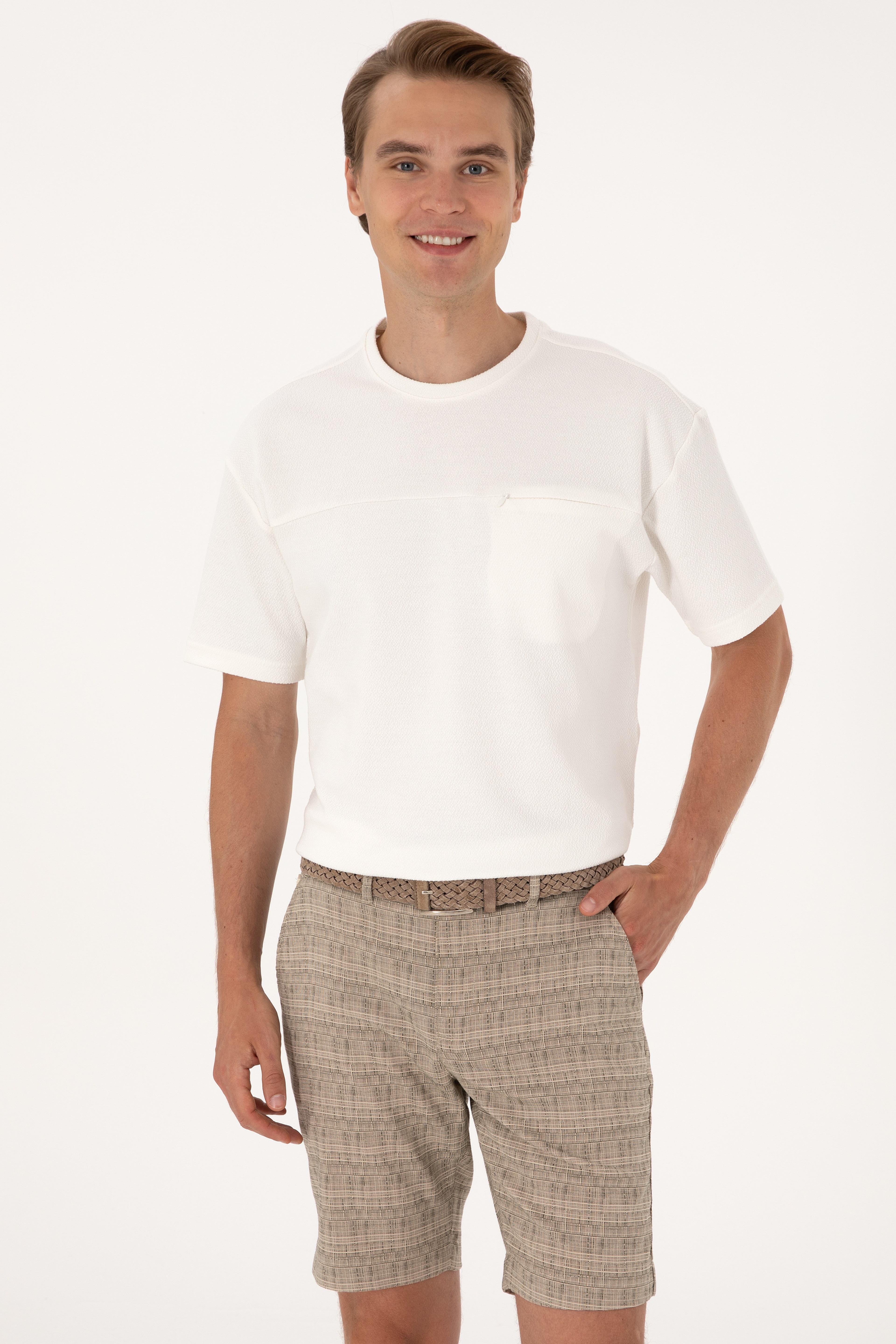 Erkek Comfort Fit Krem Bisiklet Yaka Tişört - Image 1