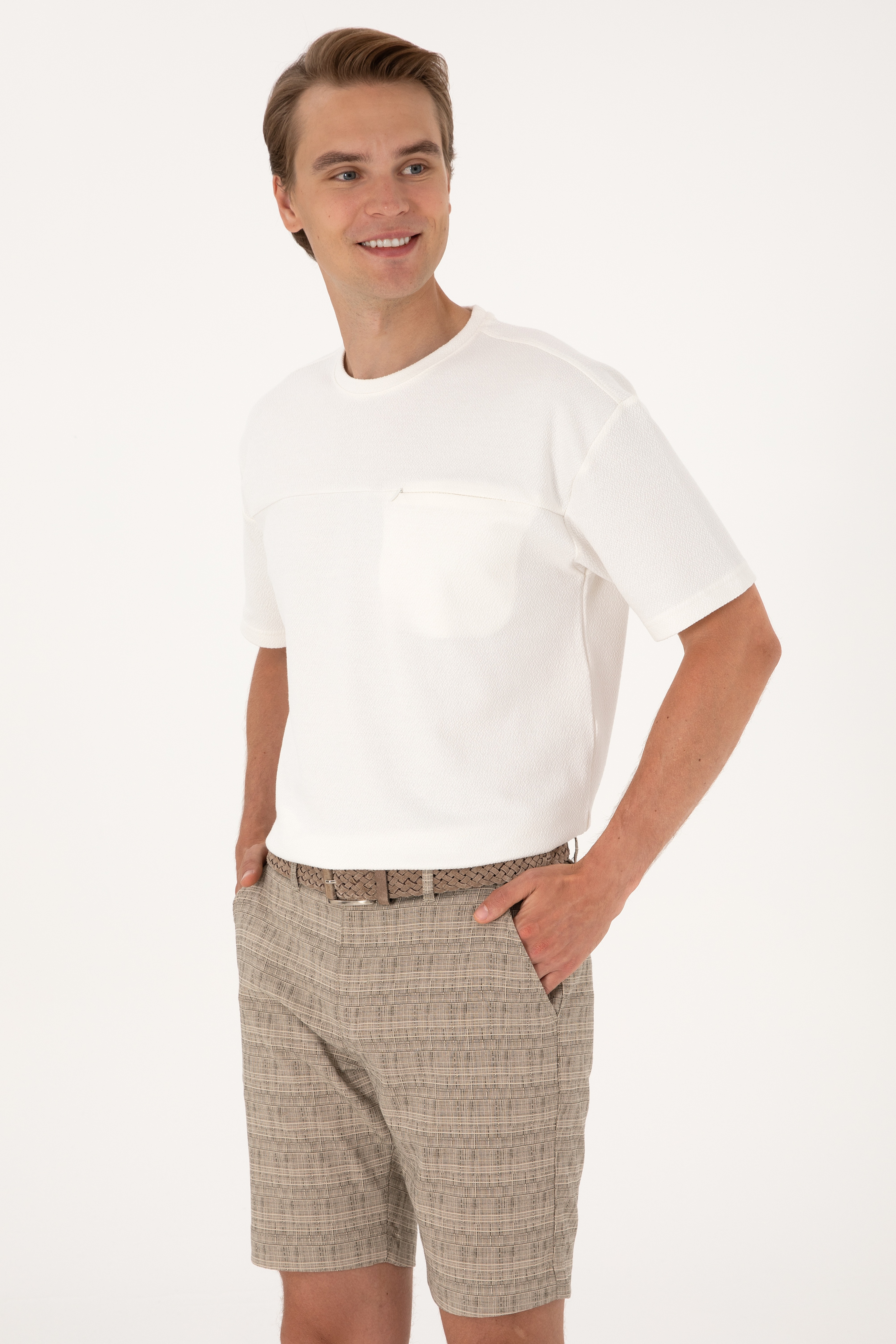 Erkek Comfort Fit Krem Bisiklet Yaka Tişört - Image 3