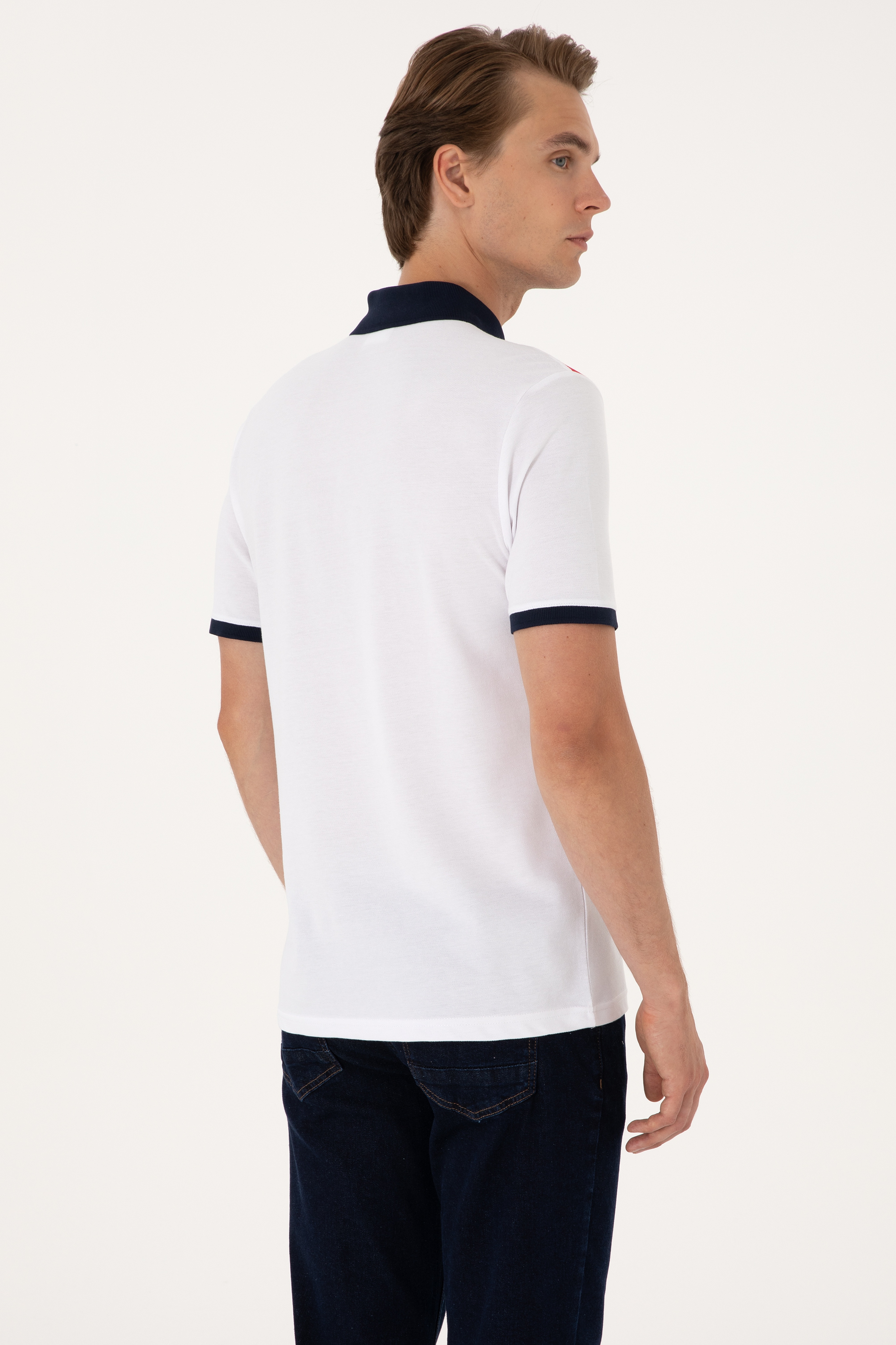 Erkek Regular Fit Beyaz Polo Yaka Tişört