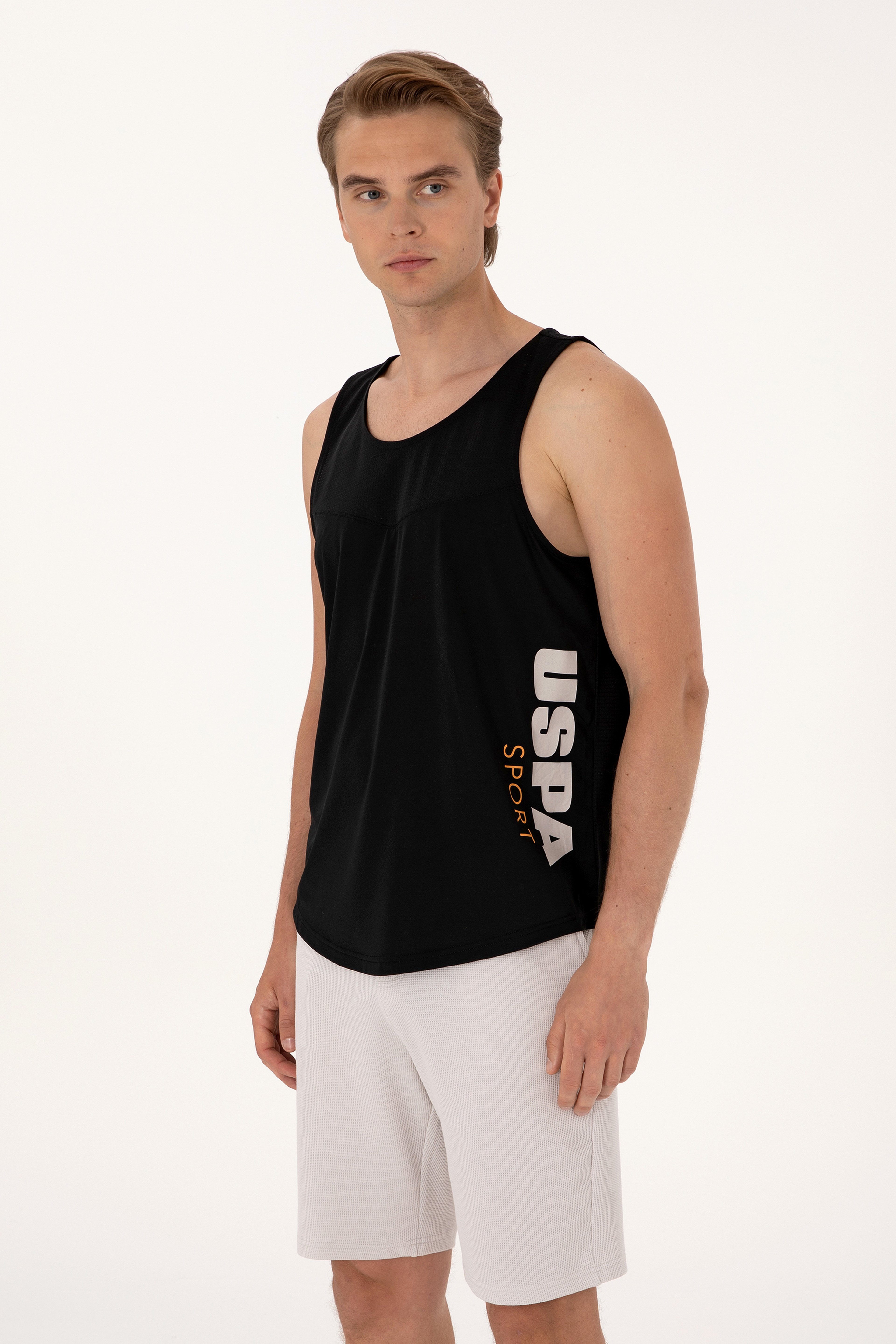 Erkek Regular Fit Siyah Bisiklet Yaka Kolsuz Tişört - Image 3