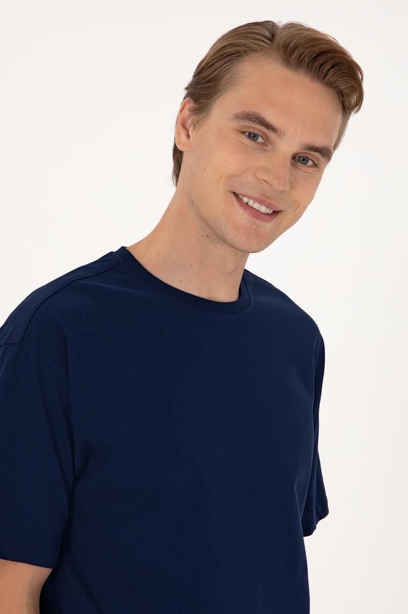 Erkek Comfort Fit Bisiklet Yaka Lacivert Tişört