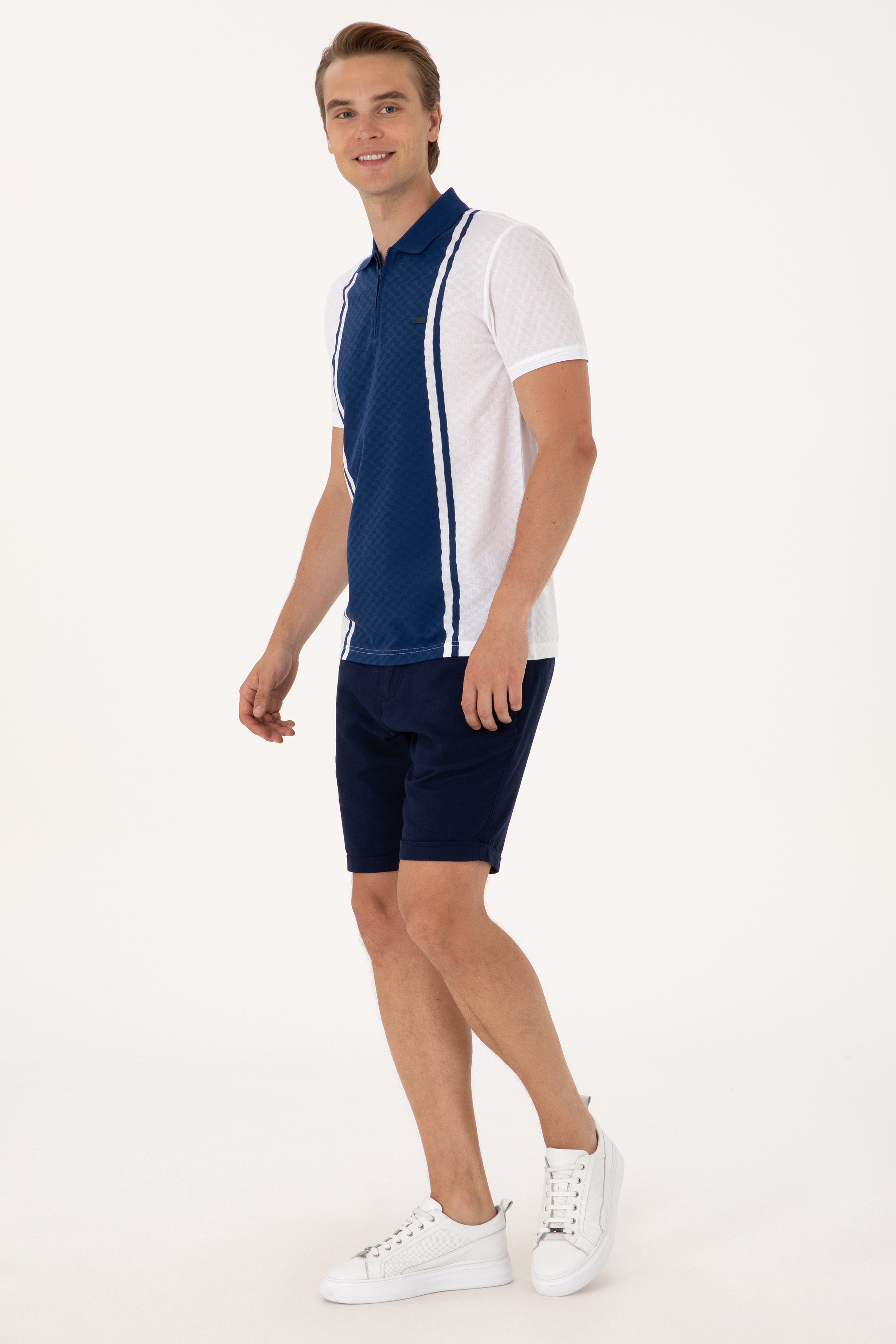 Erkek Regular Fit Beyaz Polo Yaka Fermuarlı Tişört