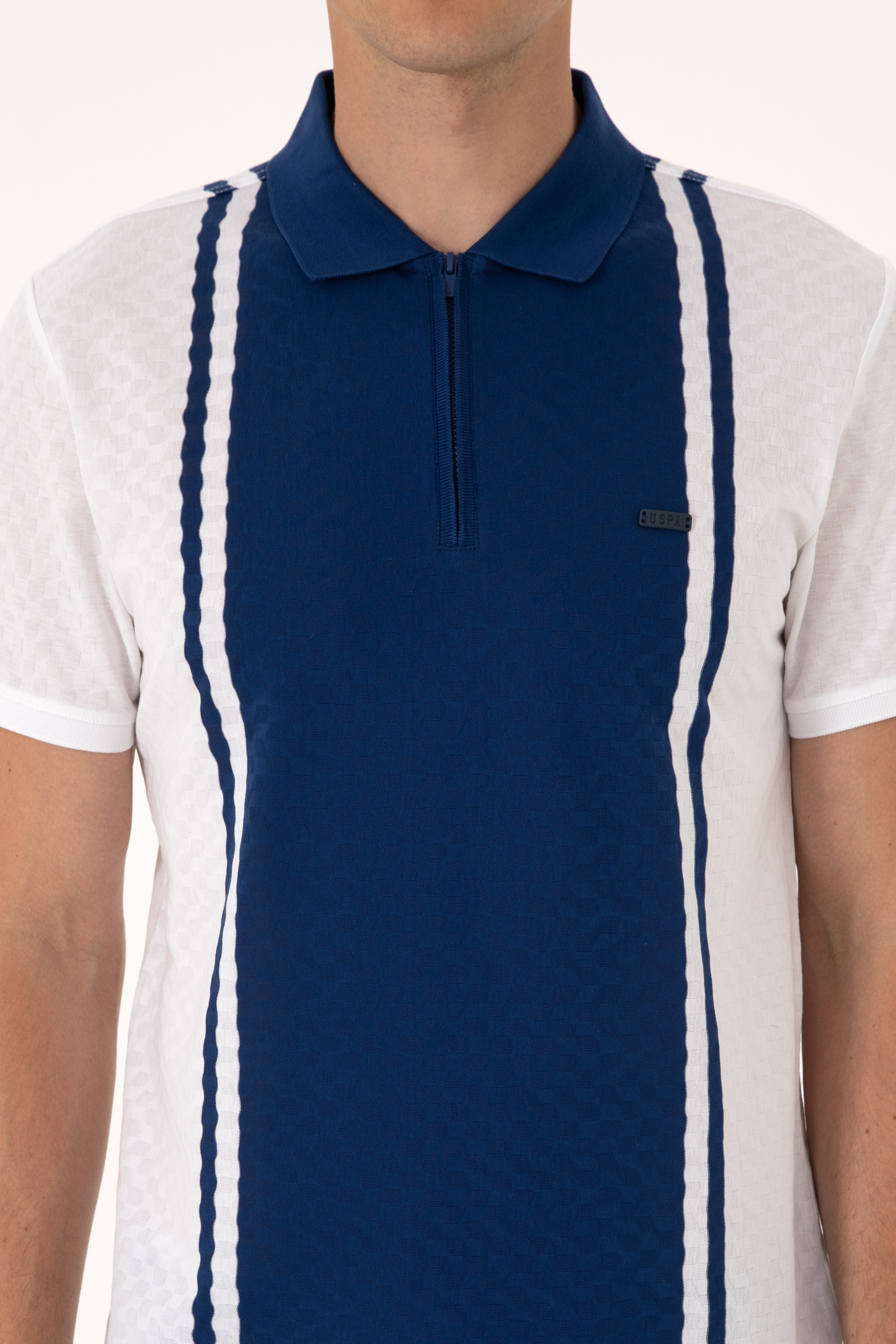 Erkek Regular Fit Beyaz Polo Yaka Fermuarlı Tişört