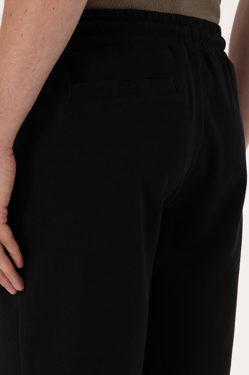 Erkek Siyah Örme Şort