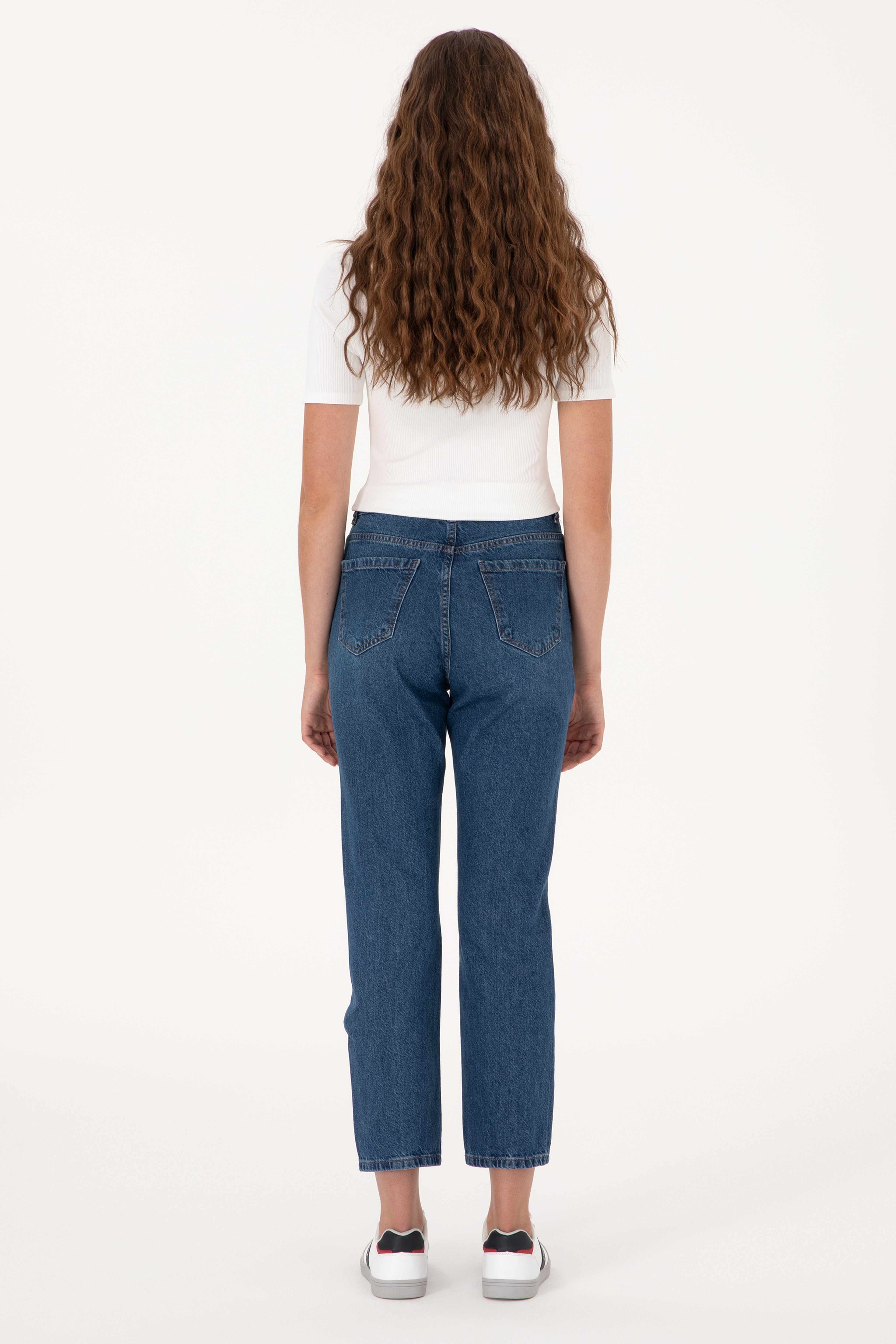 Kadın Açık Mavi Straight Fit Jean Pantolon - Image 4