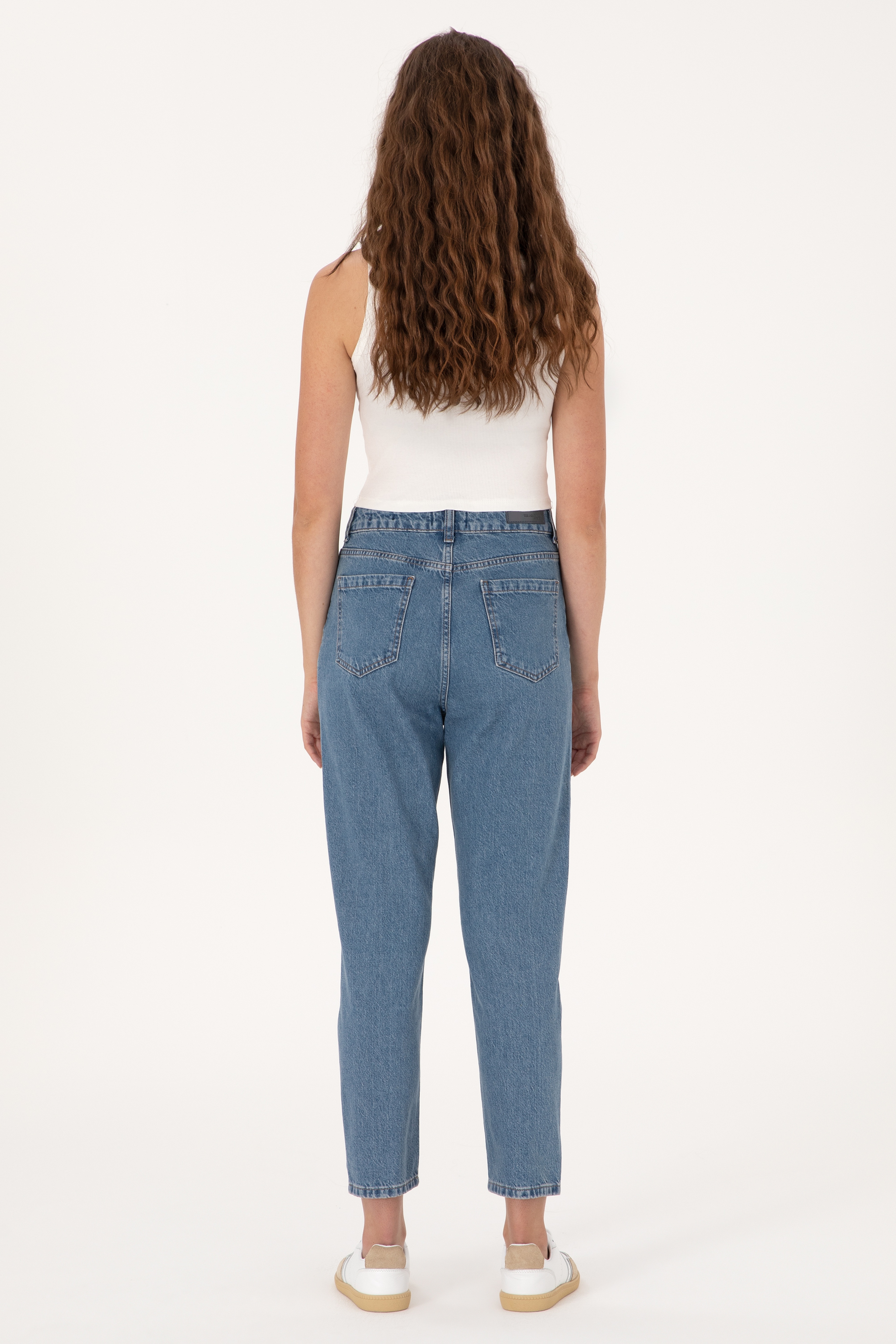 Kadın Açık Mavi Mom High Waist Fit Jean Pantolon - Image 4