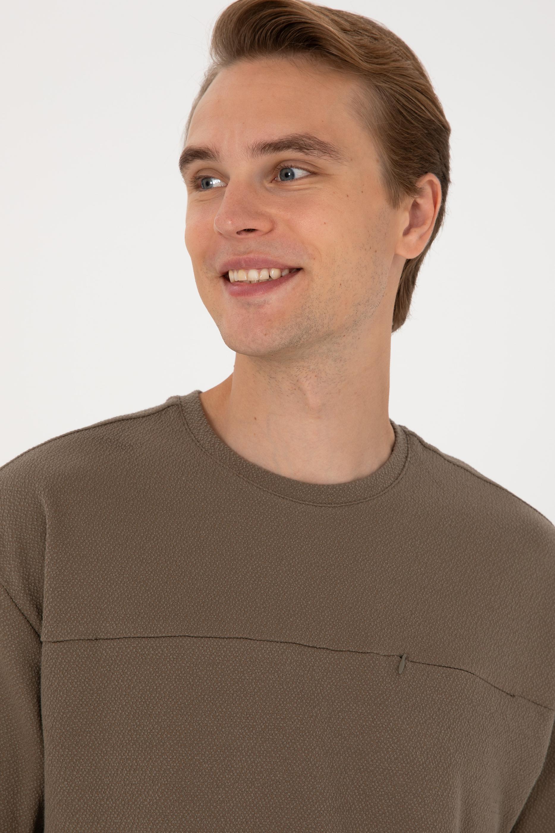 Erkek Comfort Fit Vizon Bisiklet Yaka Tişört