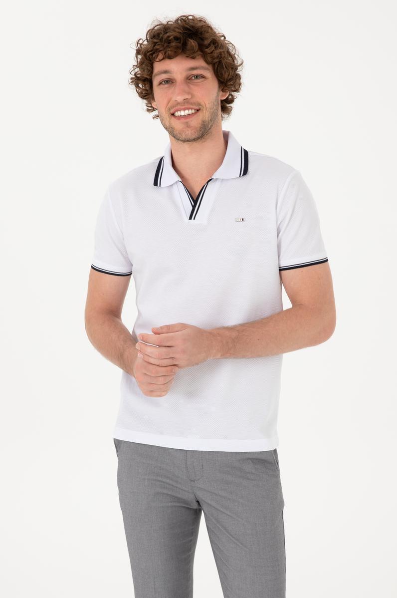 Erkek Slim Fit Kaçık Yaka Beyaz Tişört