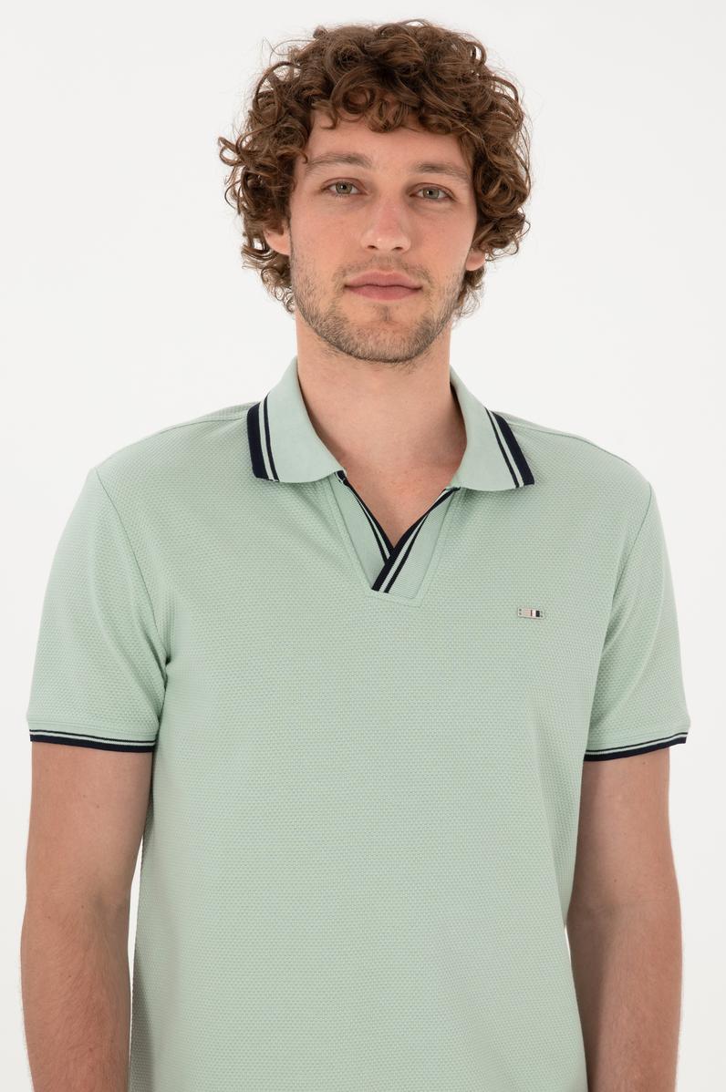 Erkek Slim Fit Kaçık Yaka Su Yeşili Tişört