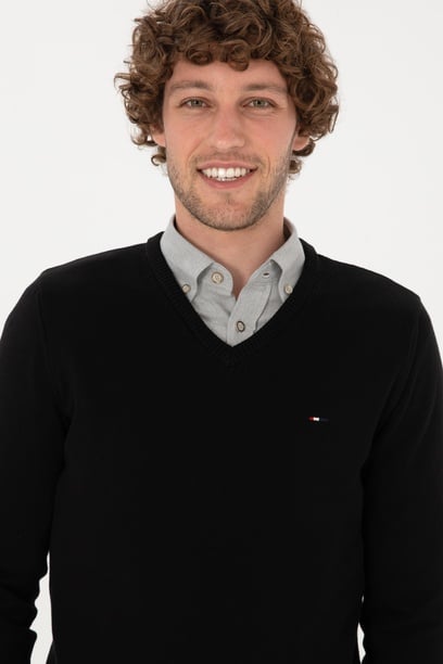 Erkek Slim Fit V Yaka Siyah Basic Kazak