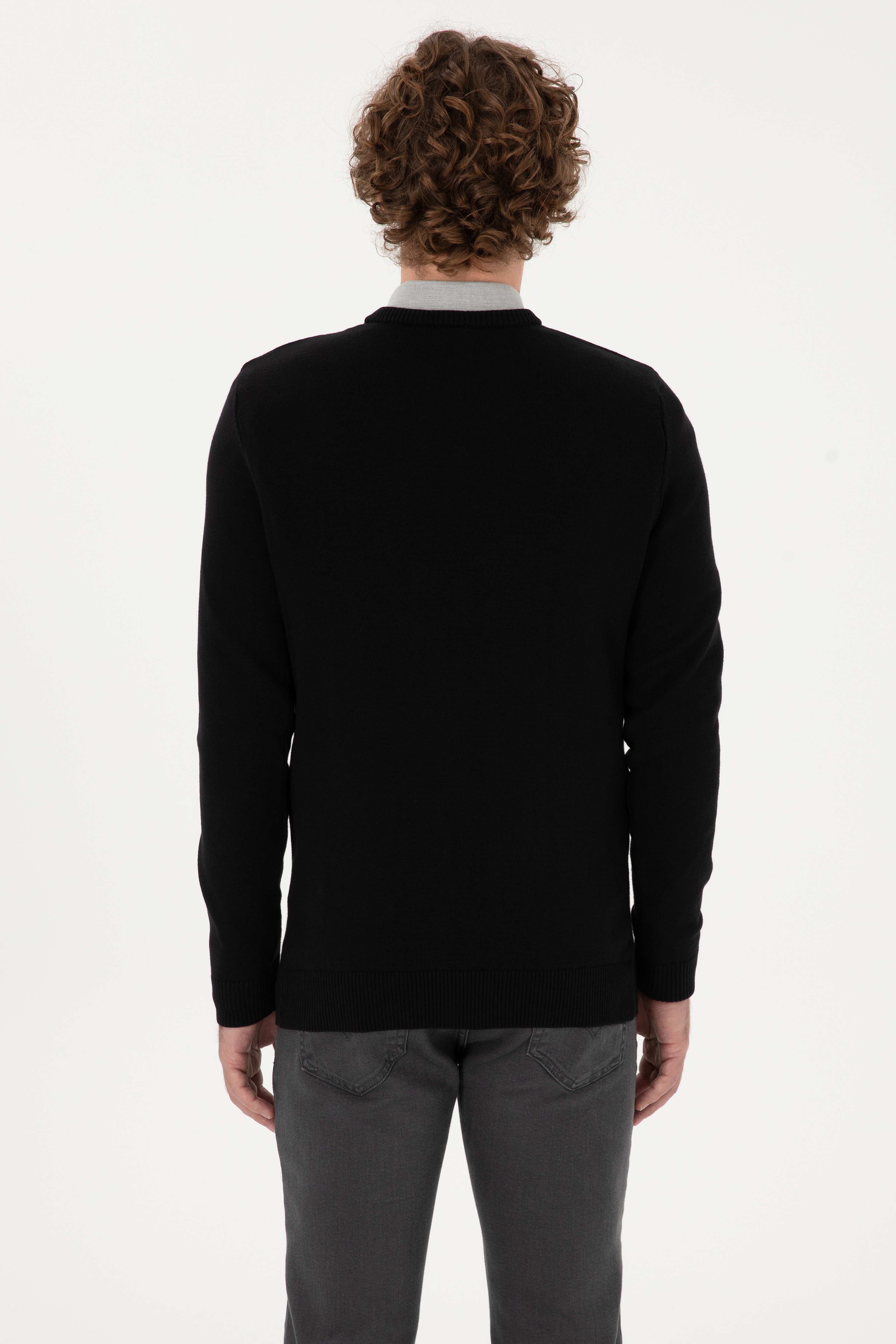 Erkek Slim Fit V Yaka Siyah Basic Kazak