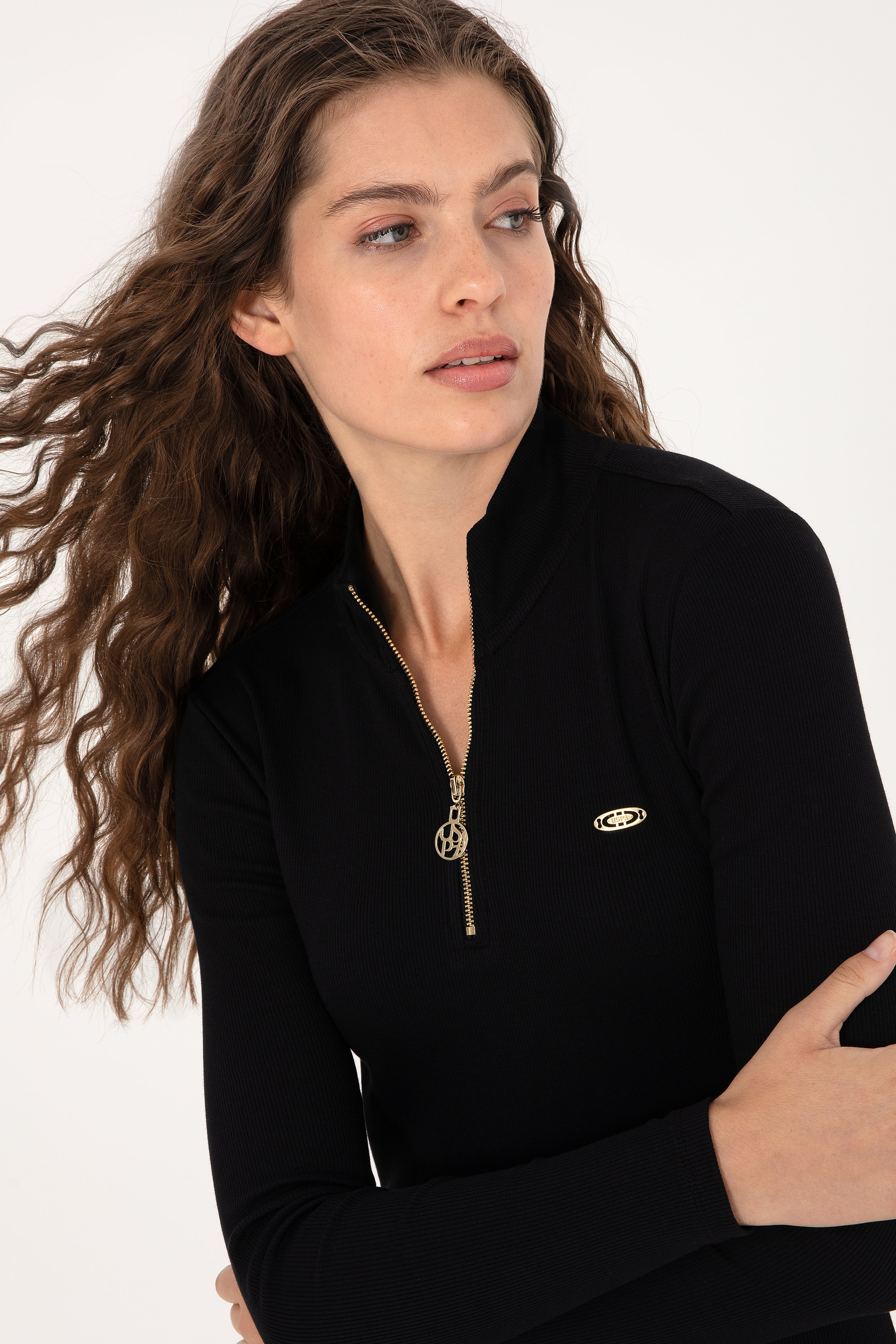 Kadın Siyah Fermuarlı Dik Yaka Sweatshirt
