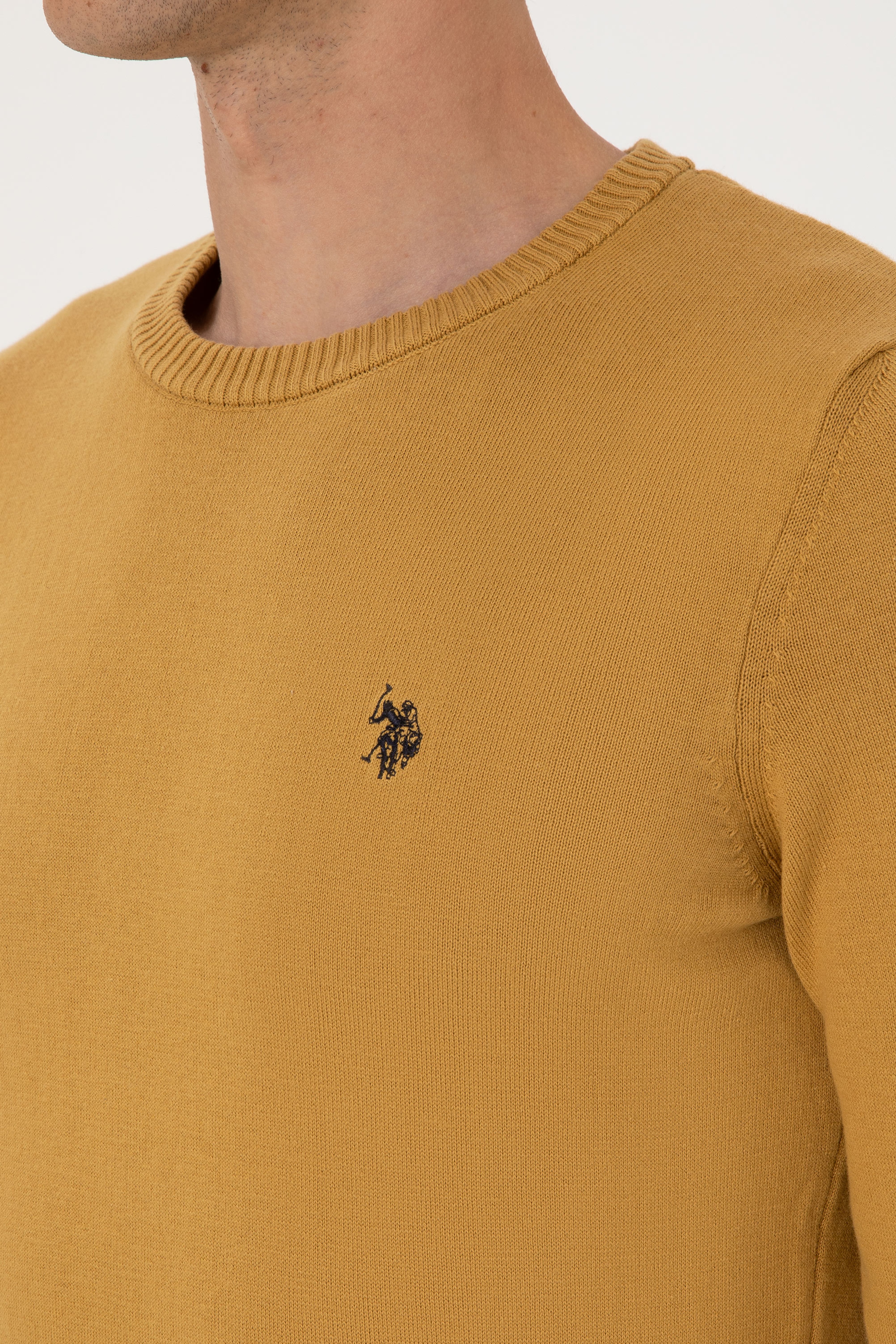 Erkek Slim Fit Bisiklet Yaka Hardal Basic Kazak - Image 7