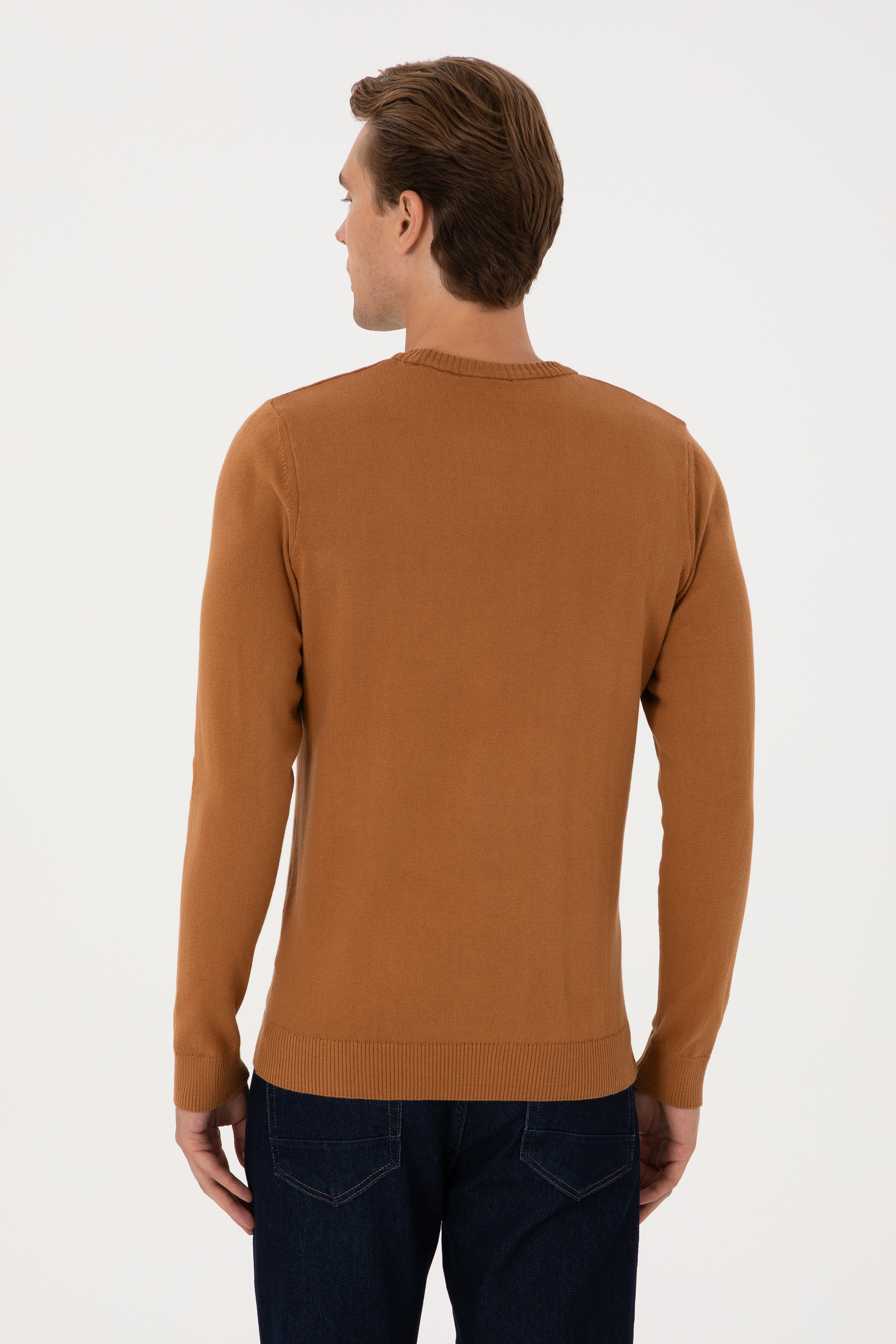 Erkek Slim Fit Bisiklet Yaka Camel Basic Kazak
