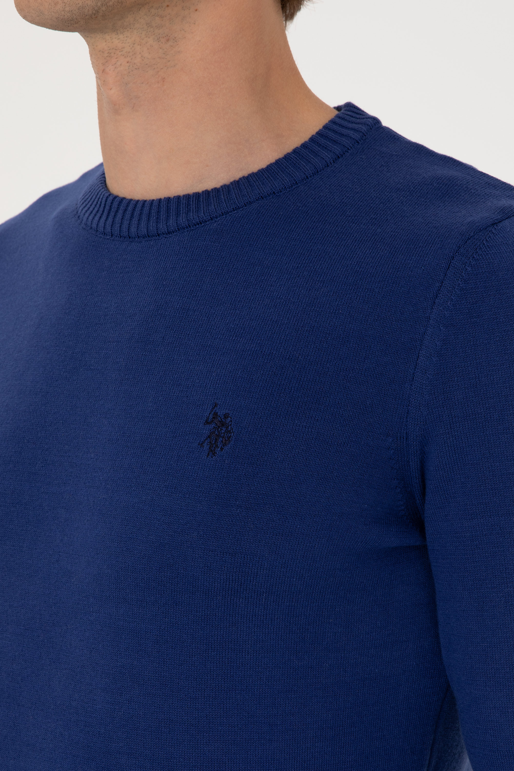 Erkek Slim Fit Bisiklet Yaka İndigo Basic Kazak - Image 7