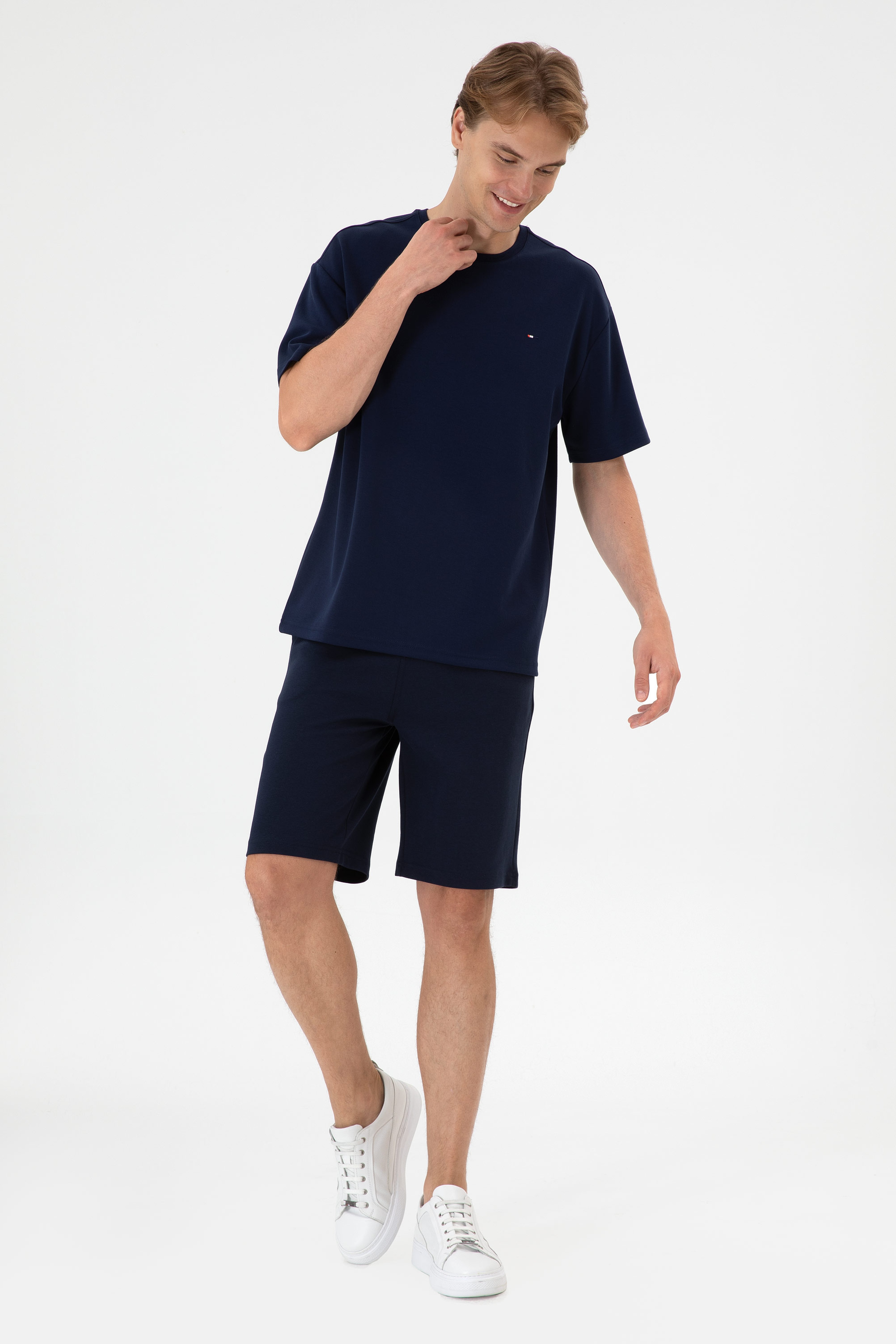 Erkek Comfort Fit Bisiklet Yaka Lacivert Tişört - Image 4
