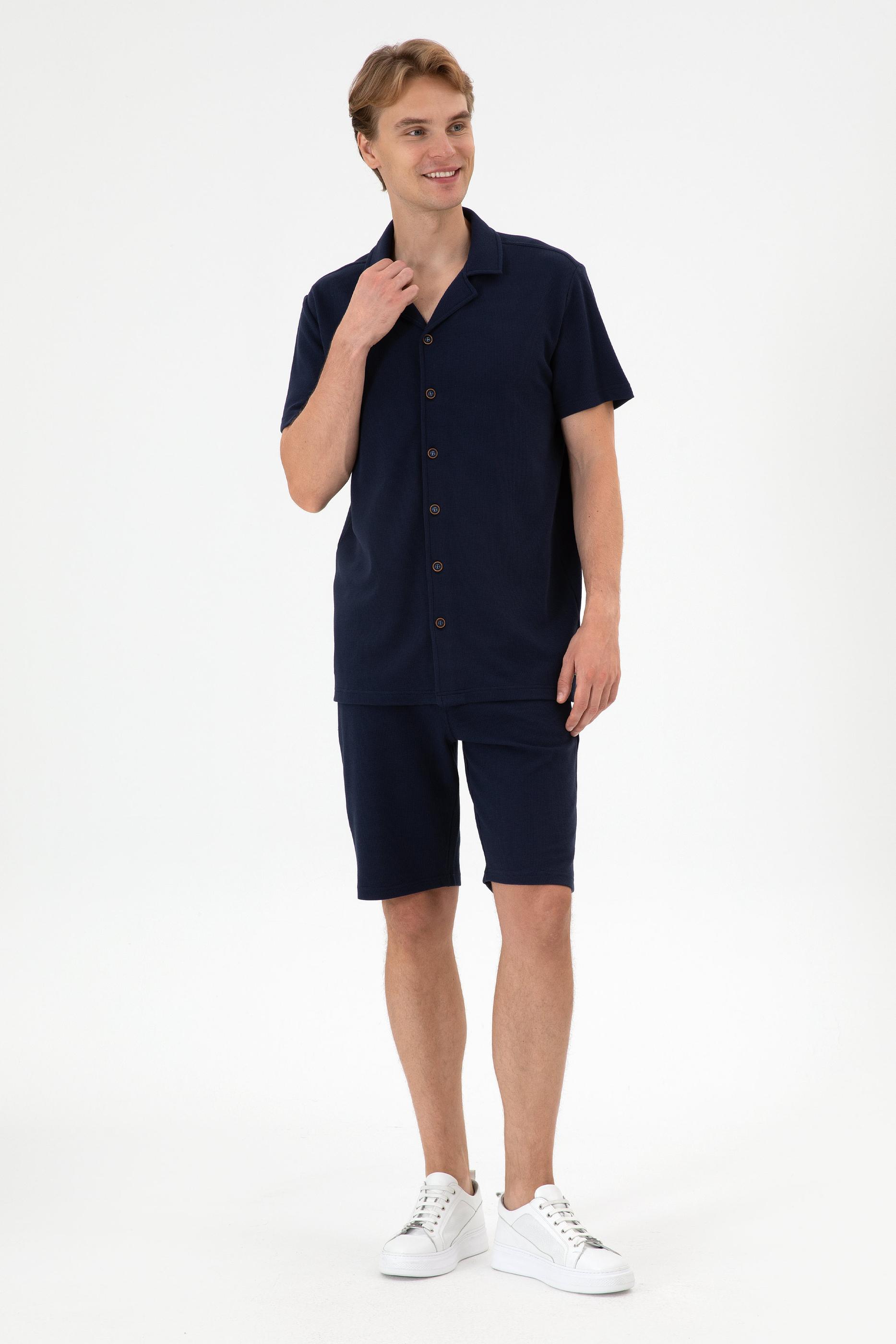 Erkek Lacivert Apaş Yaka Kısa Kollu Örme Gömlek