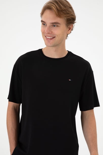 Erkek Comfort Fit Bisiklet Yaka Siyah Tişört