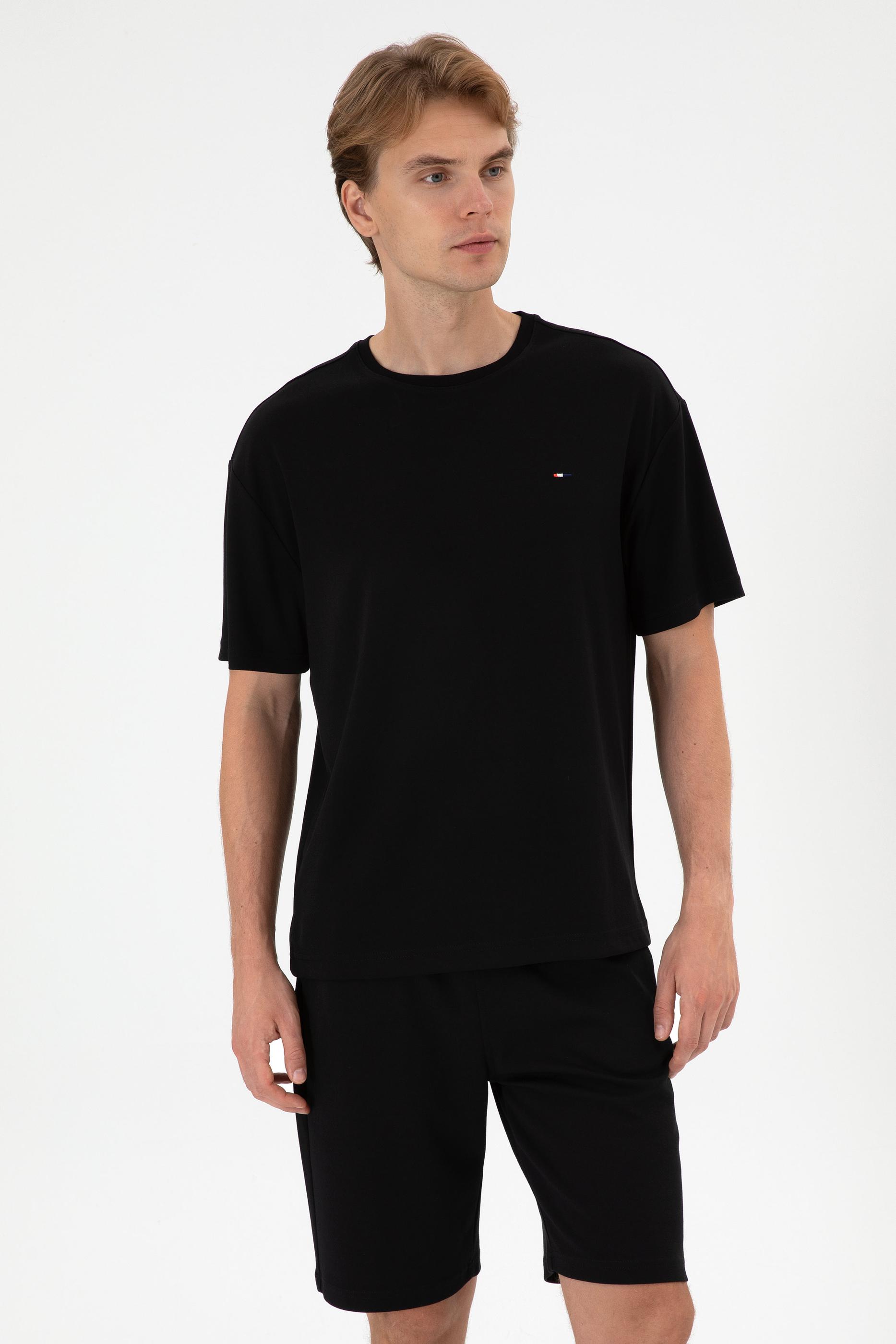 Erkek Comfort Fit Bisiklet Yaka Siyah Tişört