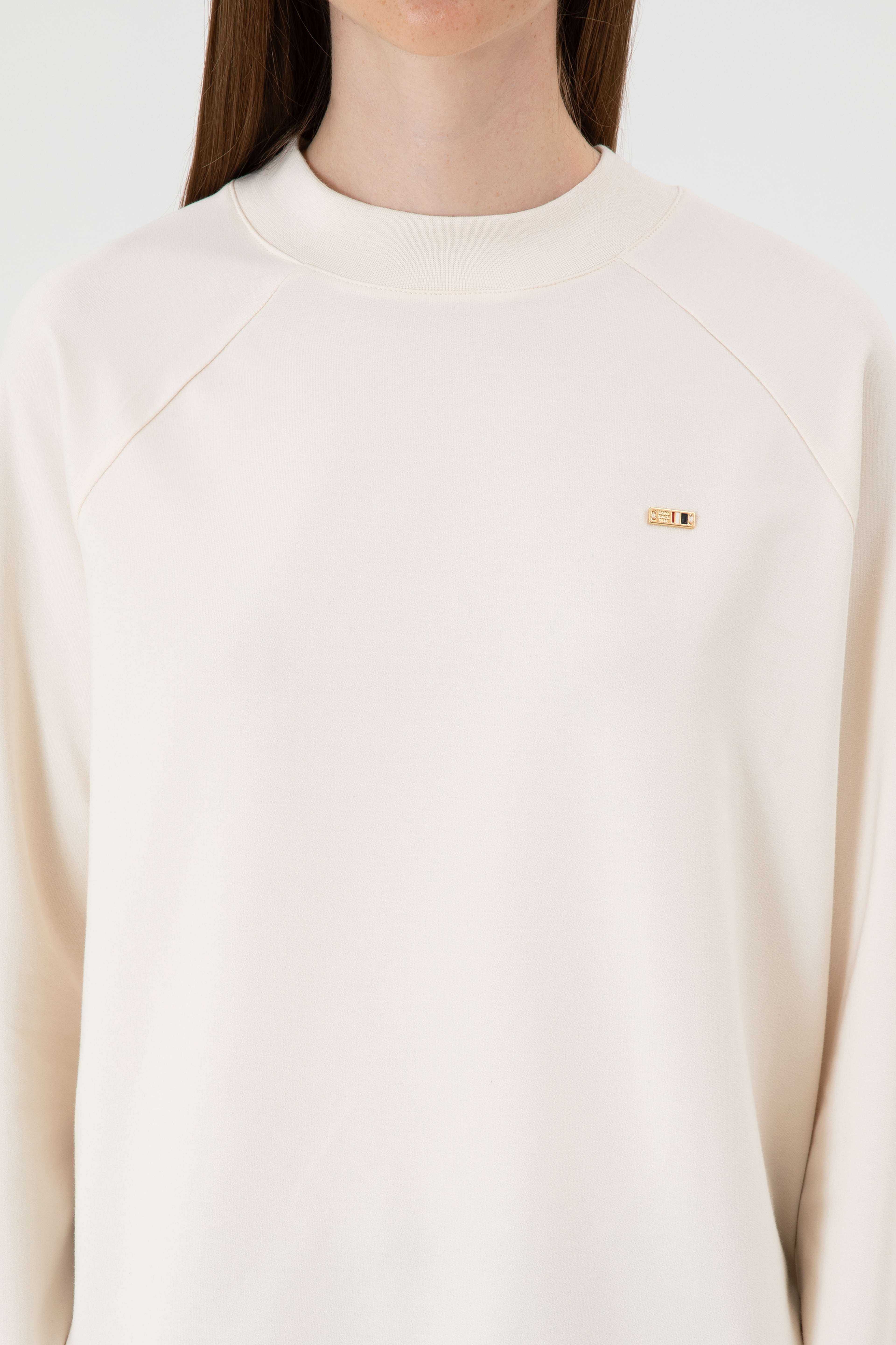 Kadın Krem Regular Bisiklet Yaka Basic Sweatshırt - Image 6