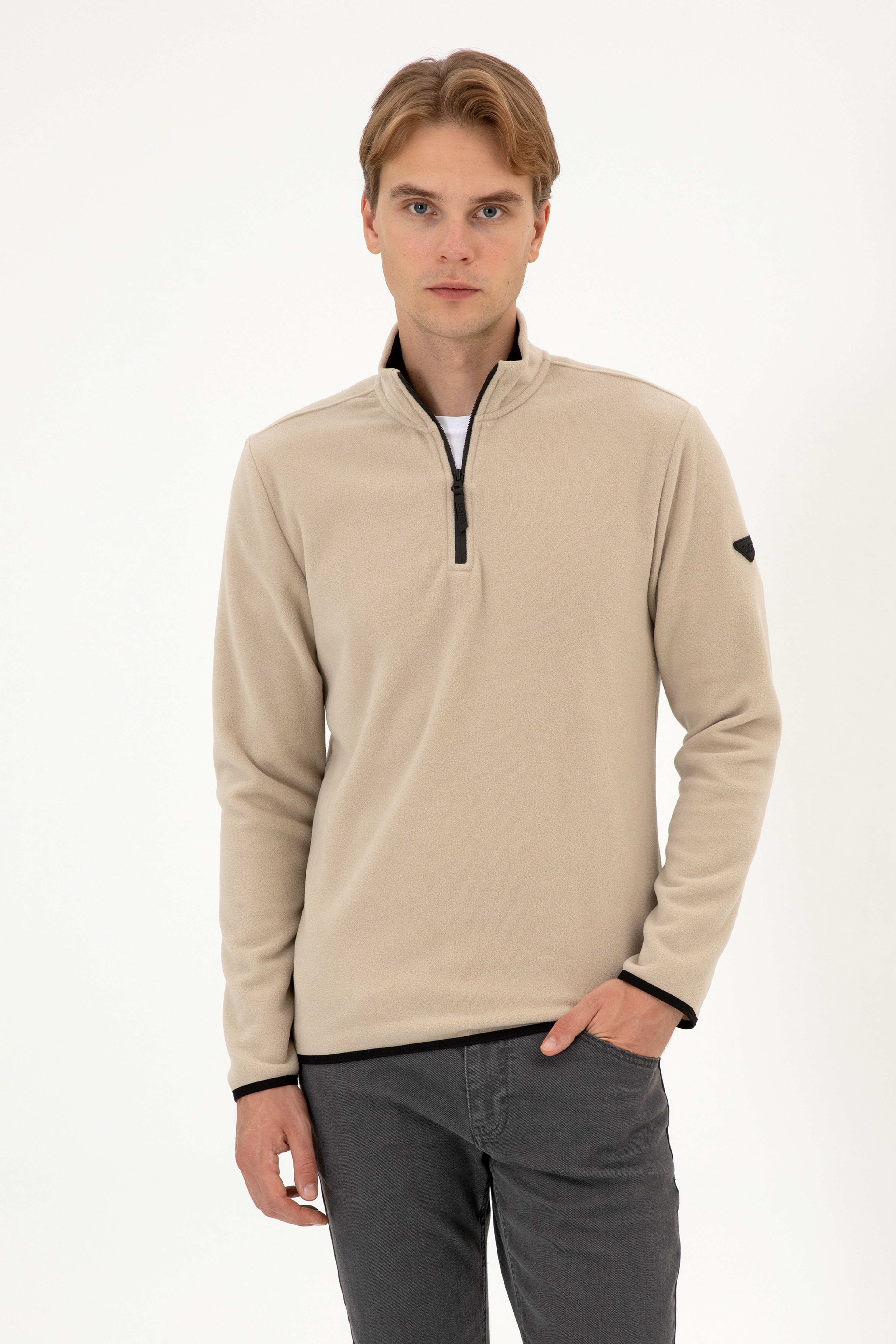Erkek Regular Fit Koyu Bej Polar Yarım Fermuarlı Basic Sweatshirt - Image 1