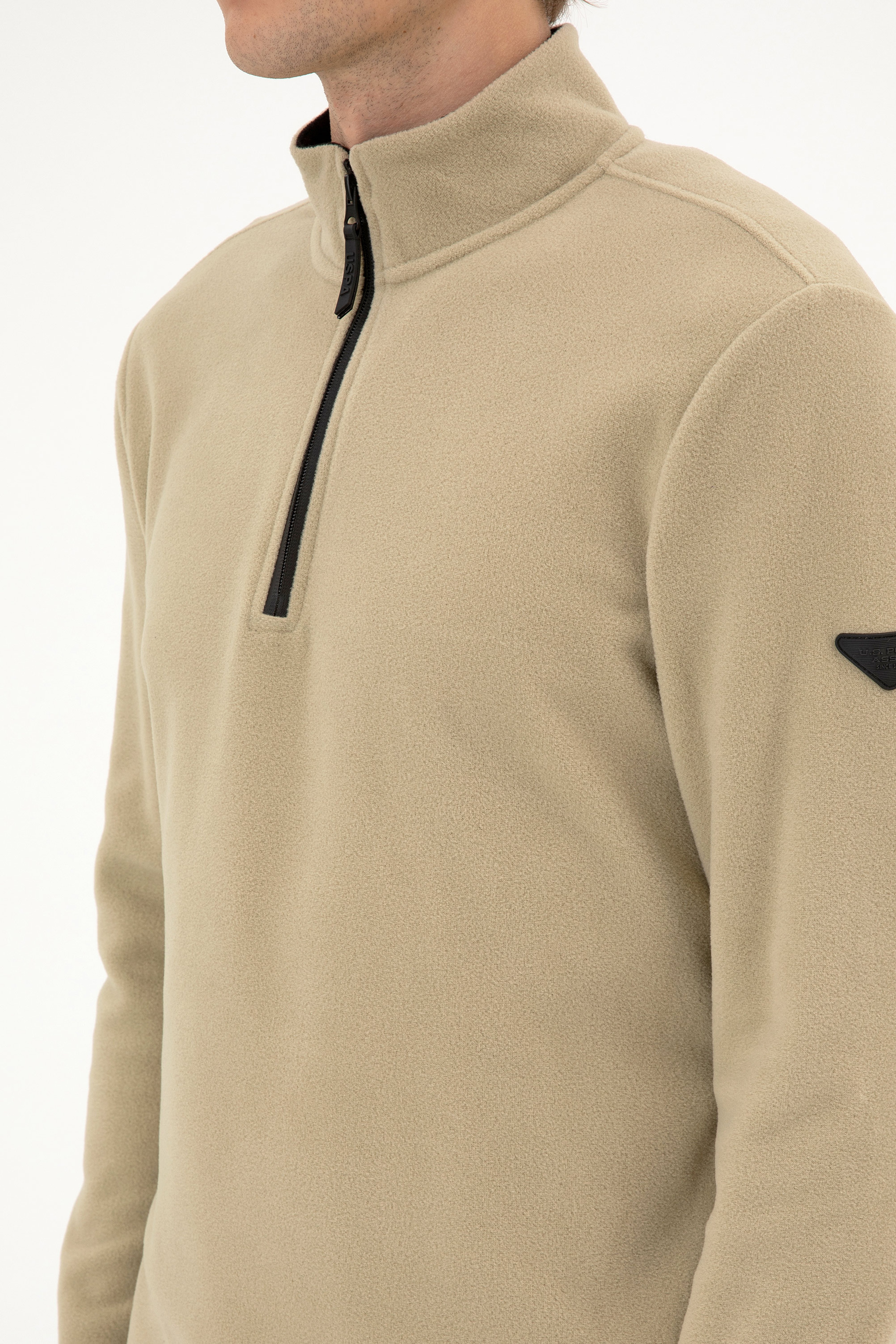 Erkek Regular Fit Açık Haki Polar Yarım Fermuarlı Basic Sweatshirt
