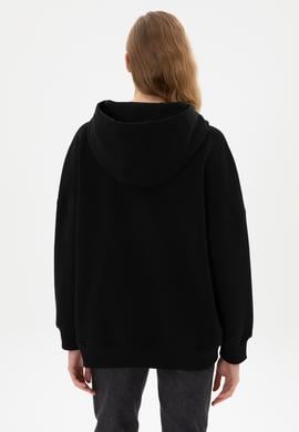 Kadın Siyah Şardonlu Kapüşonlu Sweatshırt - 50313567015