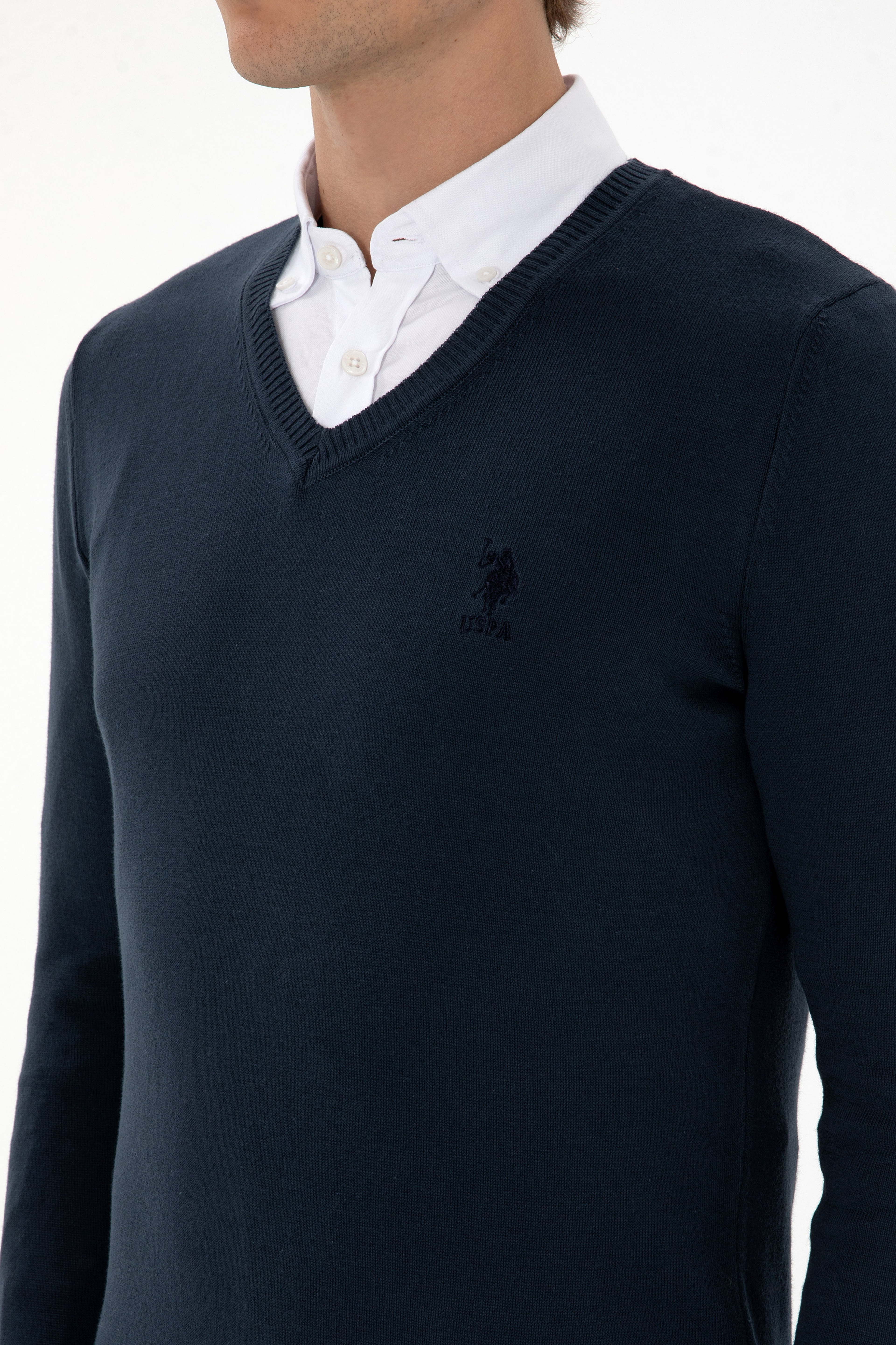 Erkek Slim Fit V Yaka Açık Lacivert Basic Kazak