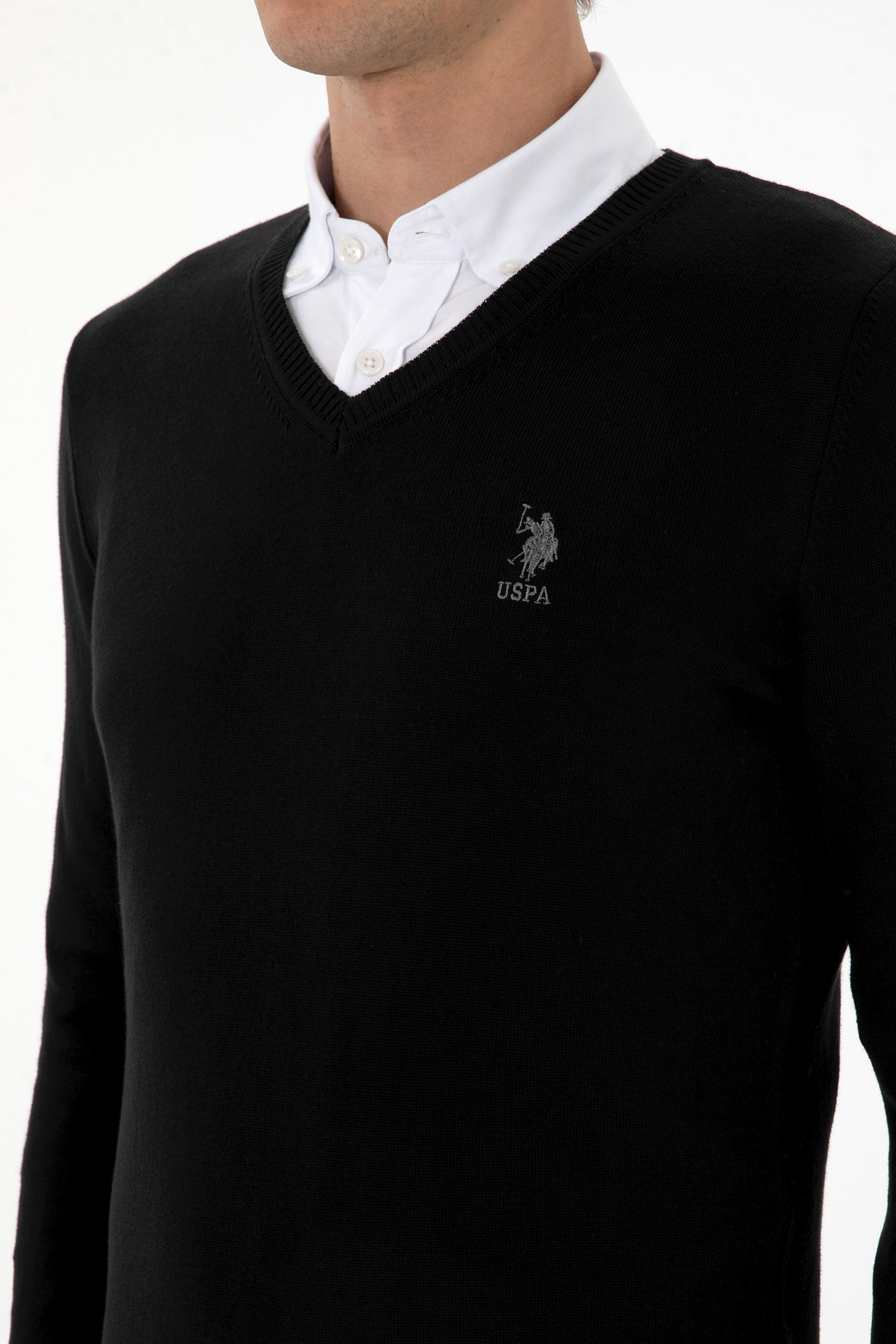 Erkek Slim Fit V Yaka Siyah Basic Kazak - Image 7