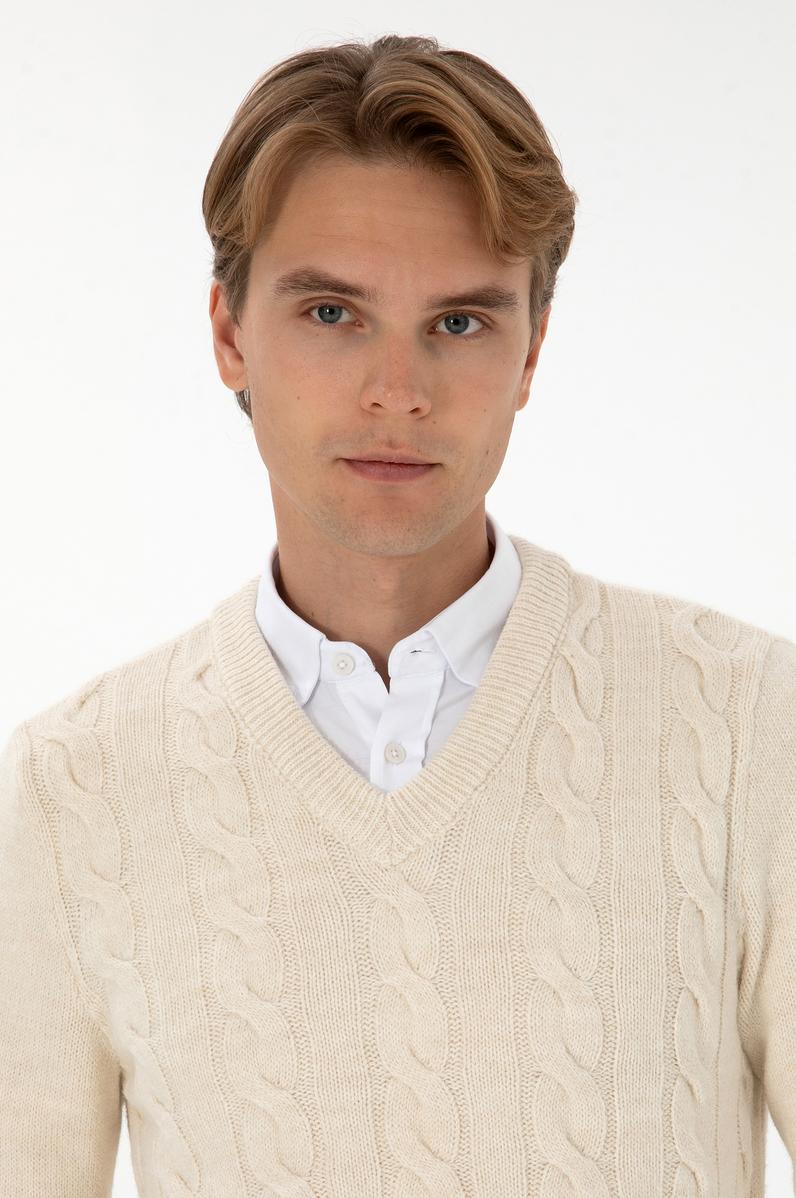 Erkek Regular Fit V Yaka Krem Kazak