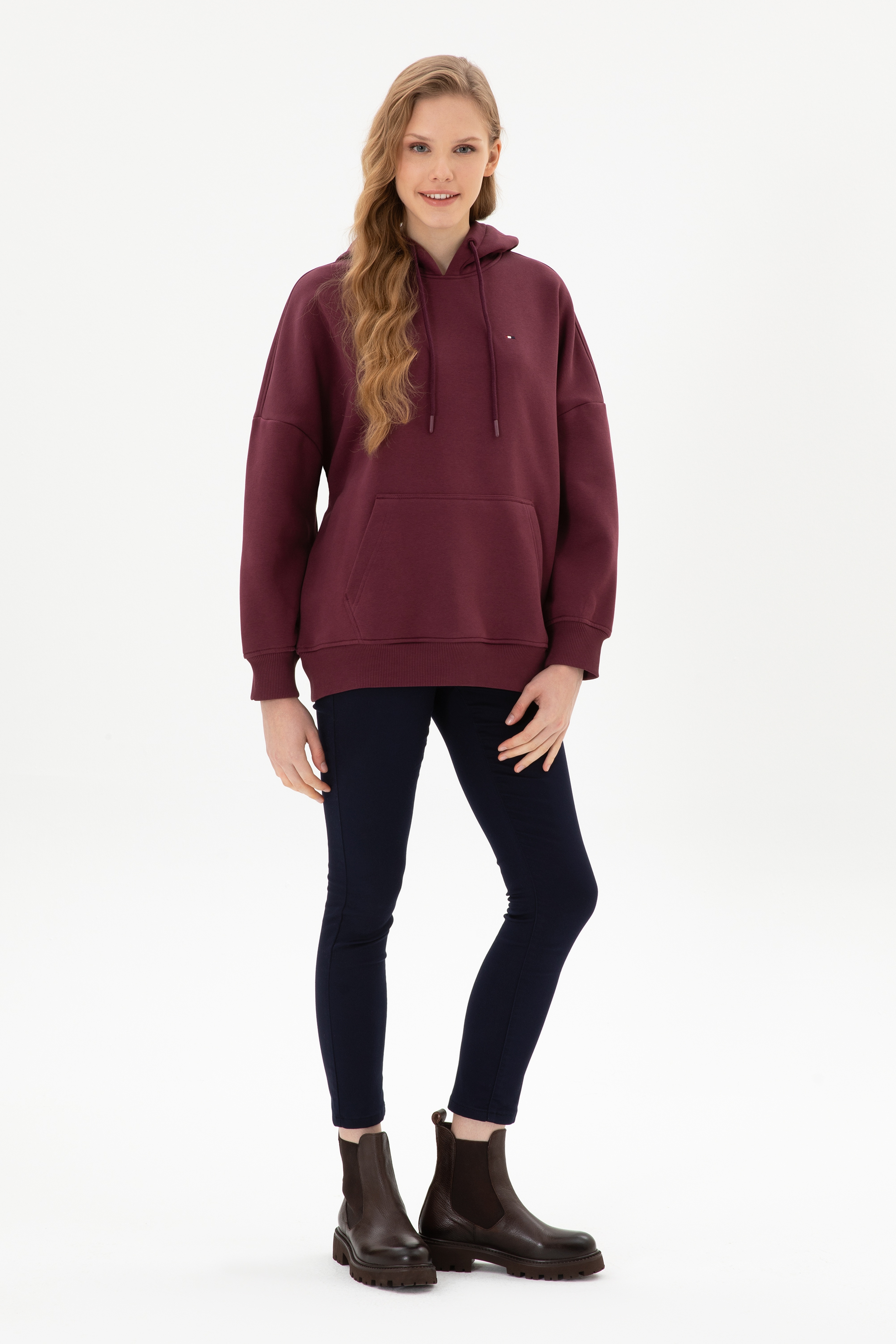 Kadın Bordo Şardonlu Kapüşonlu Sweatshırt - Image 4