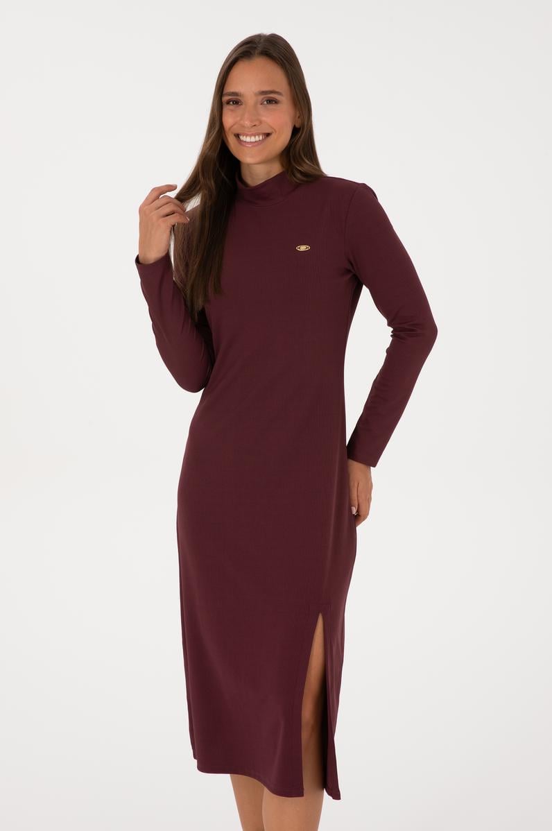 Kadın Bordo Yırtmaçlı Dik Yaka Midi Boy Örme Elbise