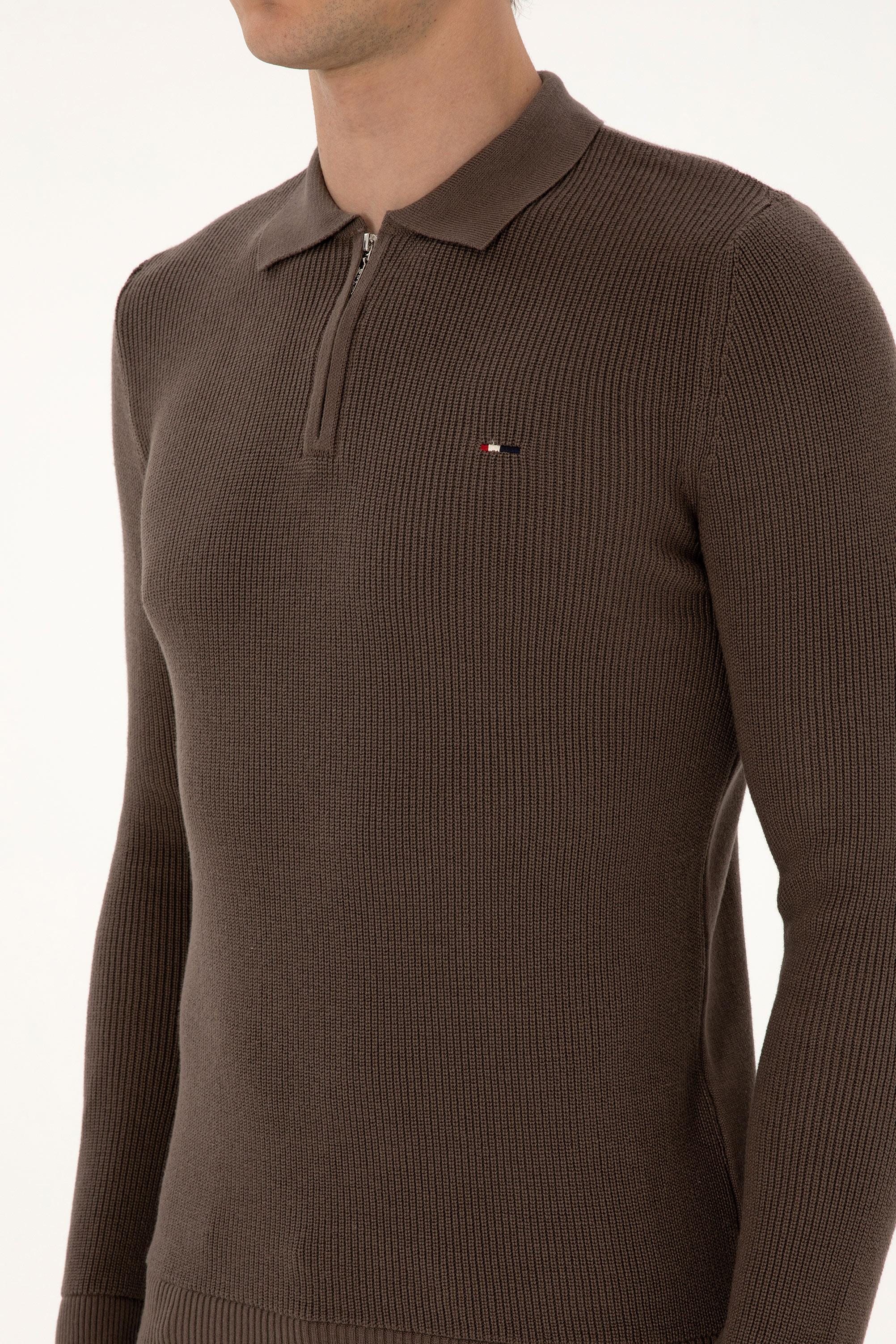 Erkek Regular Fit Yarım Fermuarlı Vizon Basic Kazak - Image 7