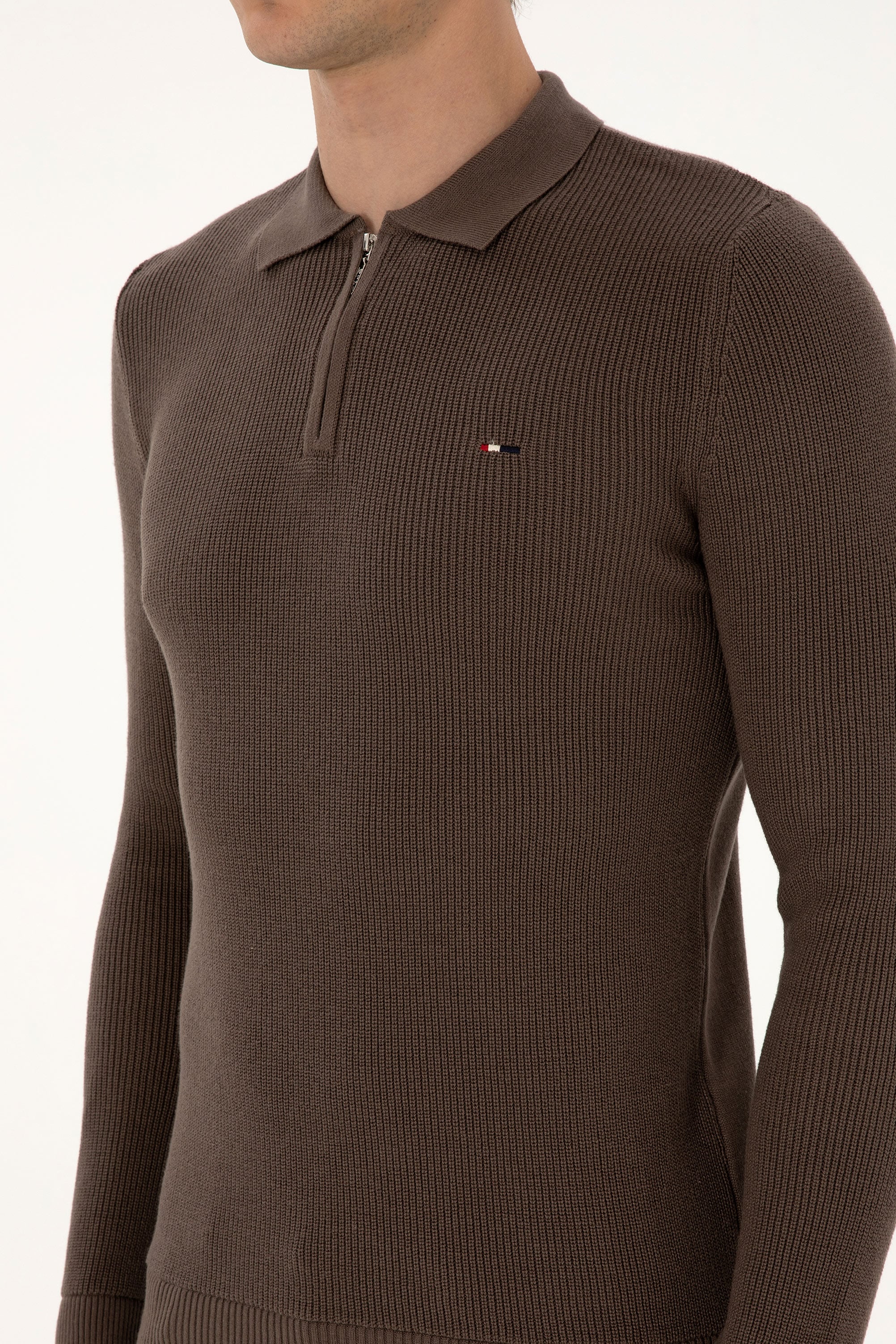 Erkek Regular Fit Yarım Fermuarlı Vizon Basic Kazak