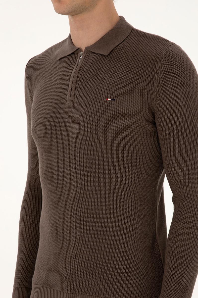 Erkek Regular Fit Fermuarlı Vizon Basic Kazak