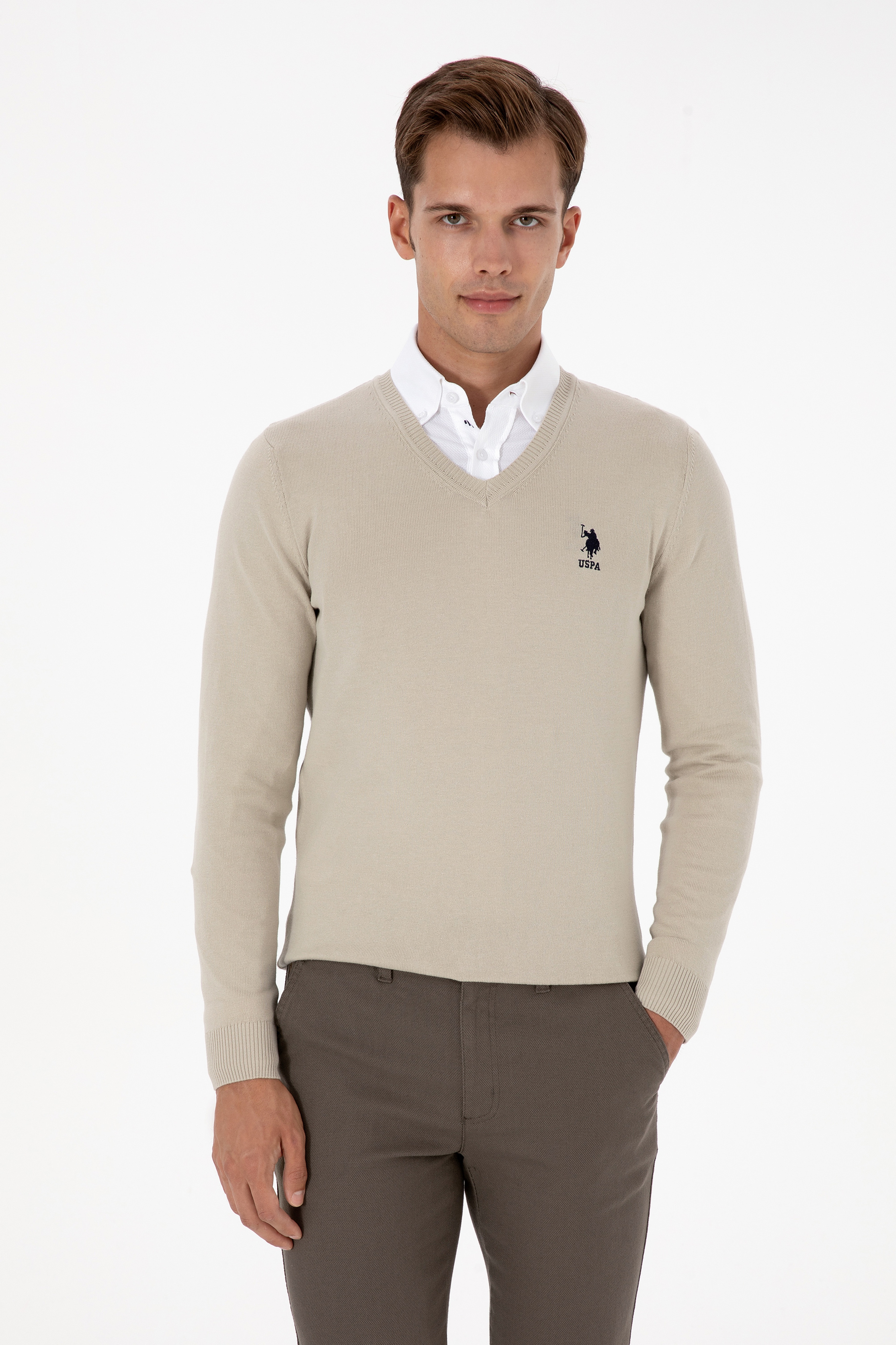 Erkek Slim Fit V Yaka Açık Haki Basic Kazak - Image 1