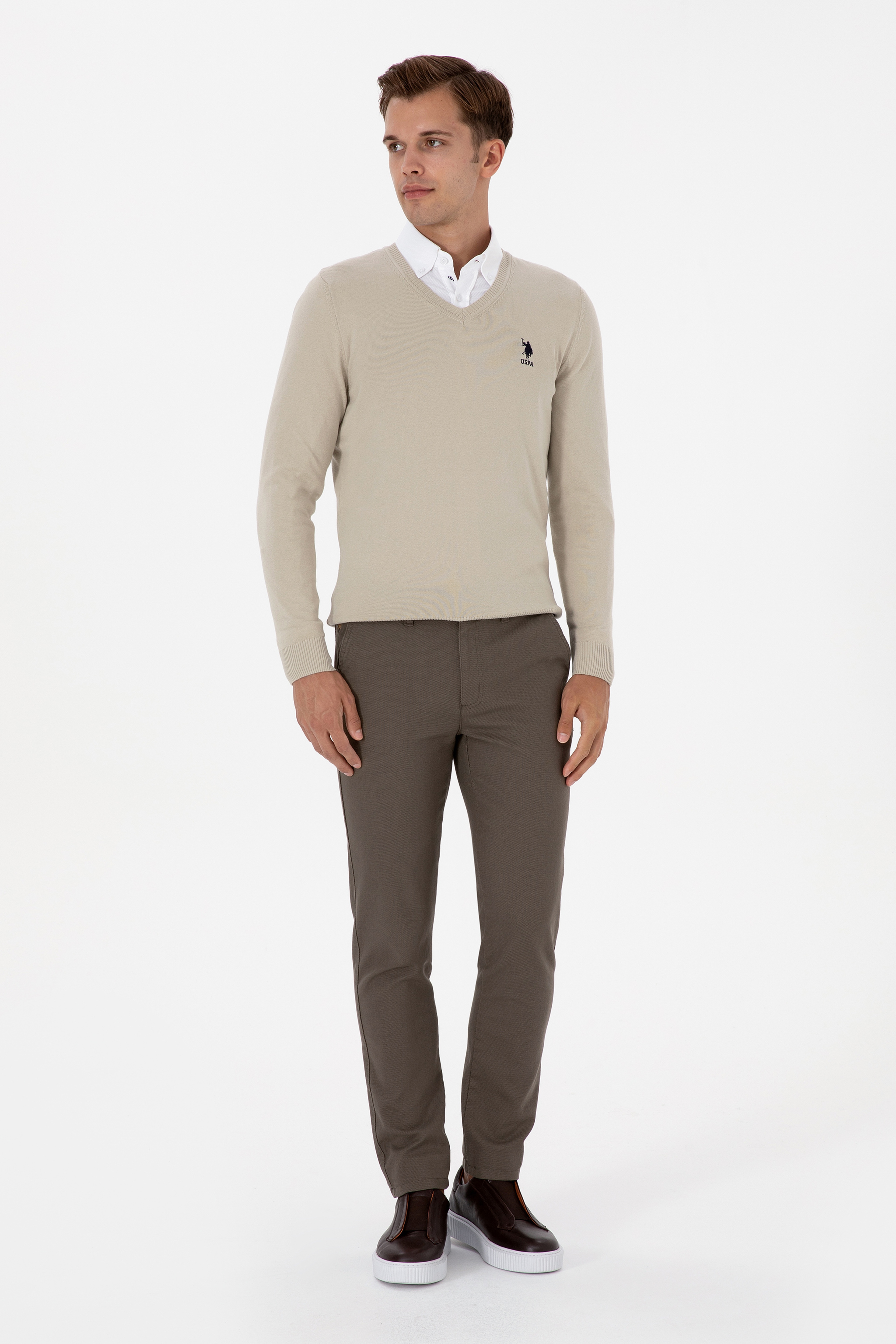 Erkek Slim Fit V Yaka Açık Haki Basic Kazak - Image 4