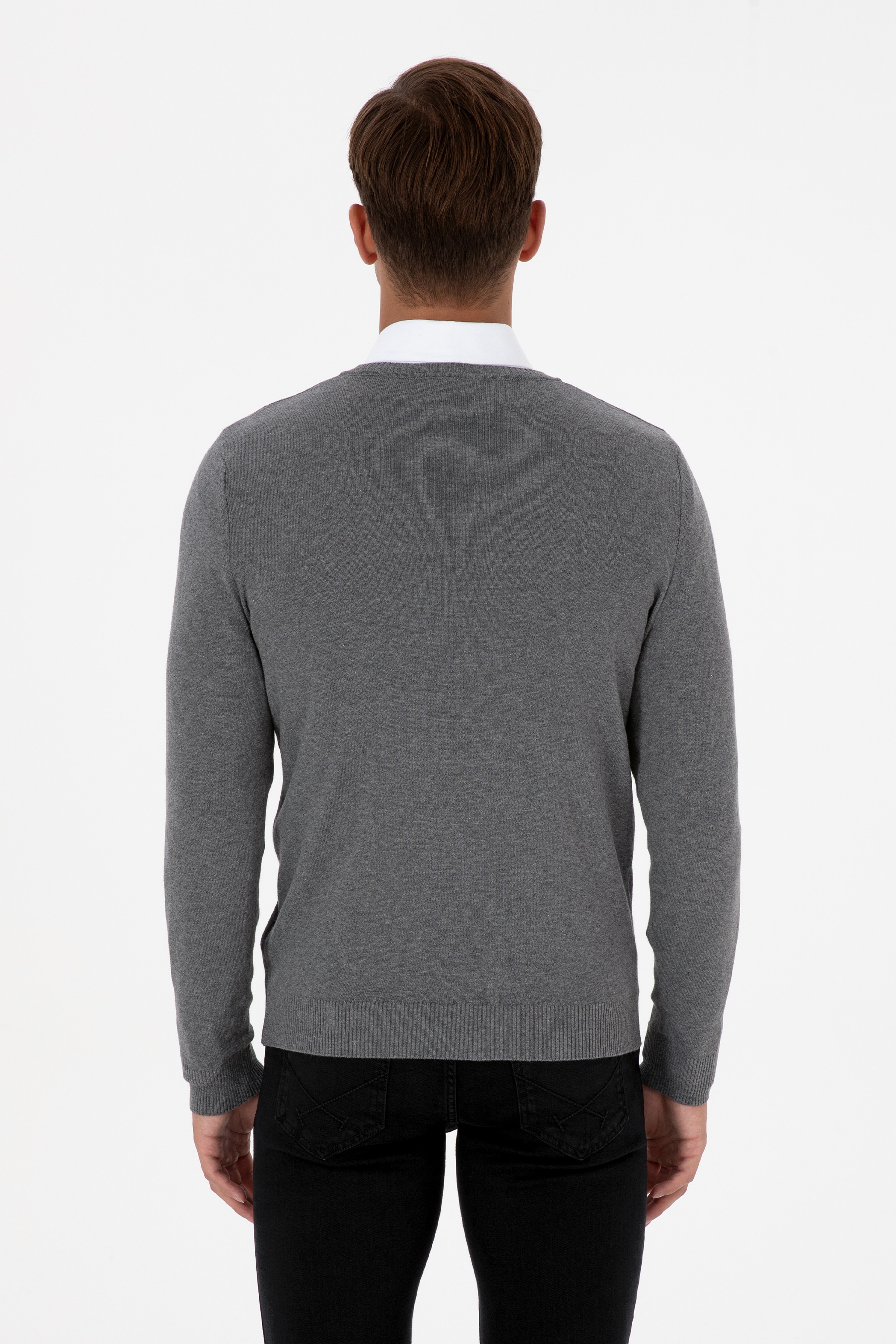 Erkek Slim Fit V Yaka Gri Melanj Basic Kazak - Image 5