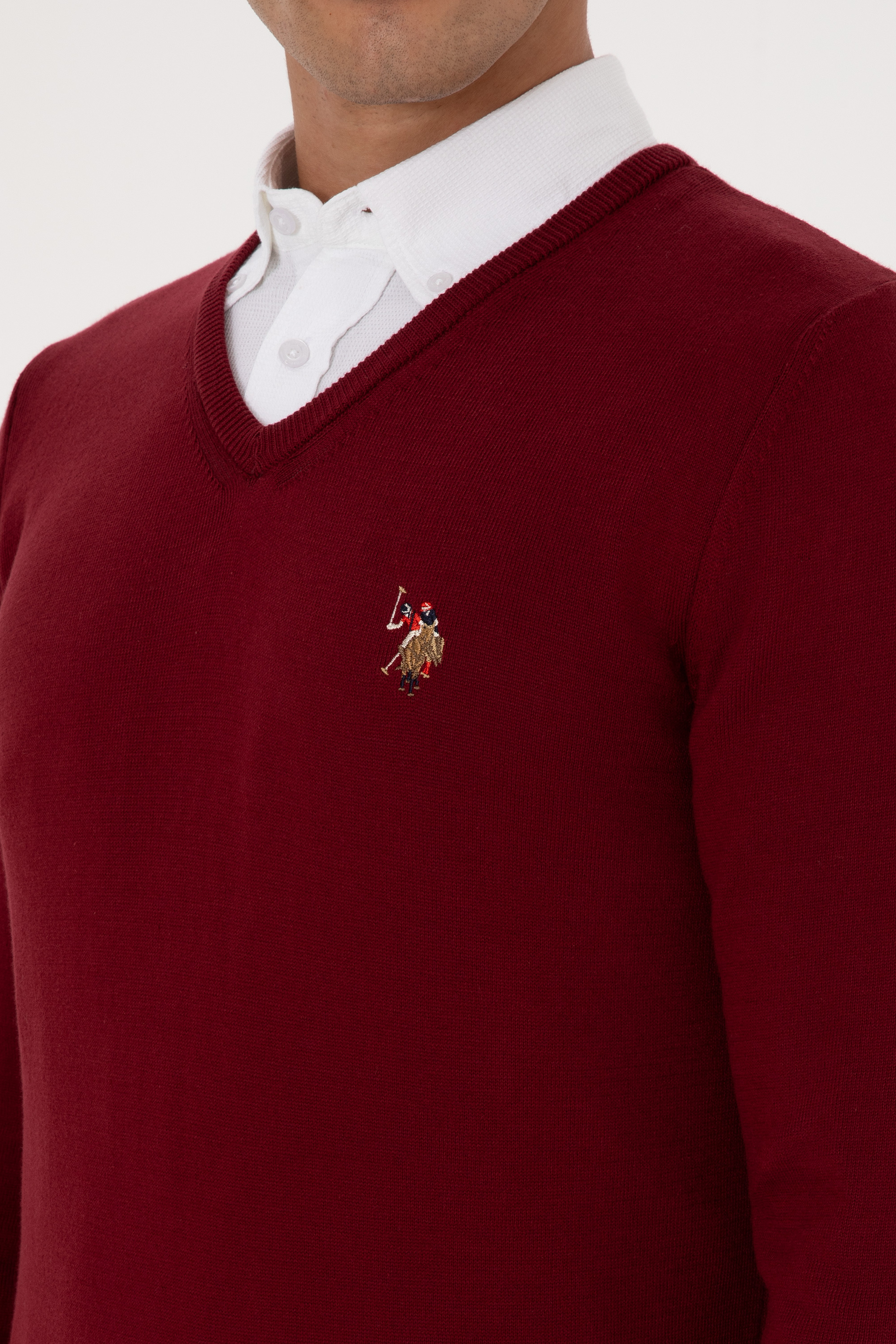 Erkek Slim Fit V Yaka Bordo Basic Kazak - Image 7