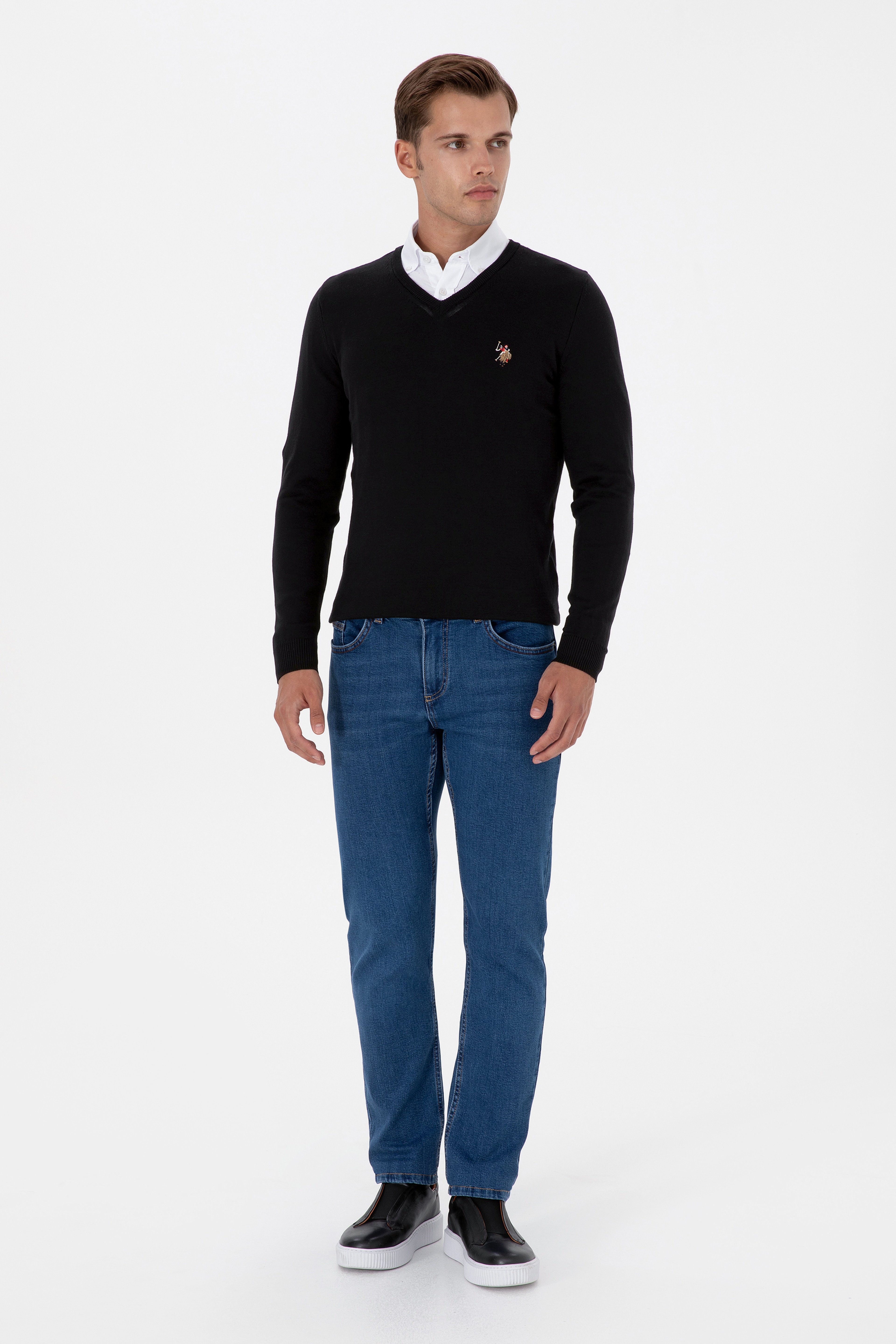 Erkek Slim Fit V Yaka Siyah Basic Kazak - Image 4