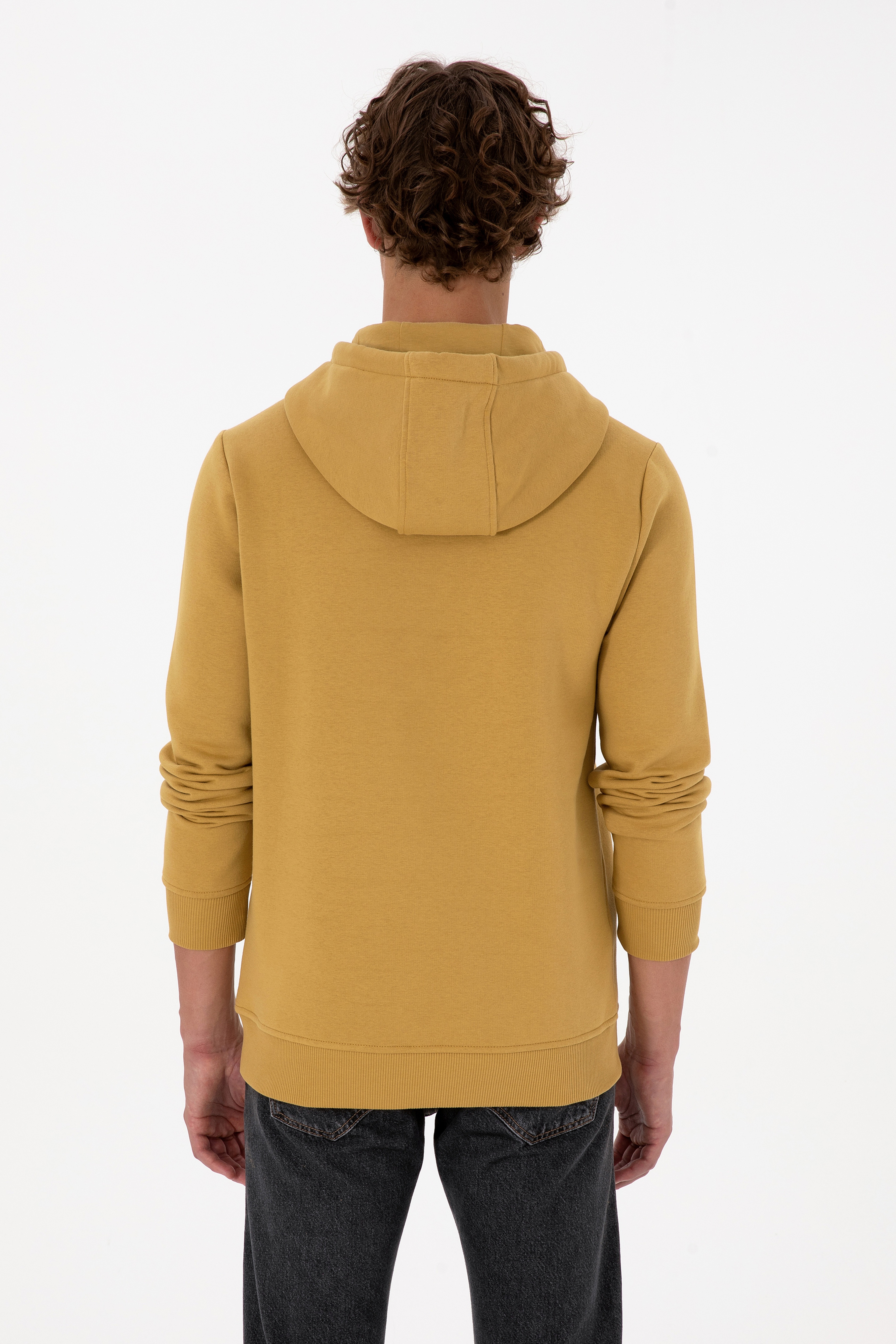 Erkek Regular Fit Kapüşonlu Şardonlu Hardal Basic Sweatshirt - Image 5