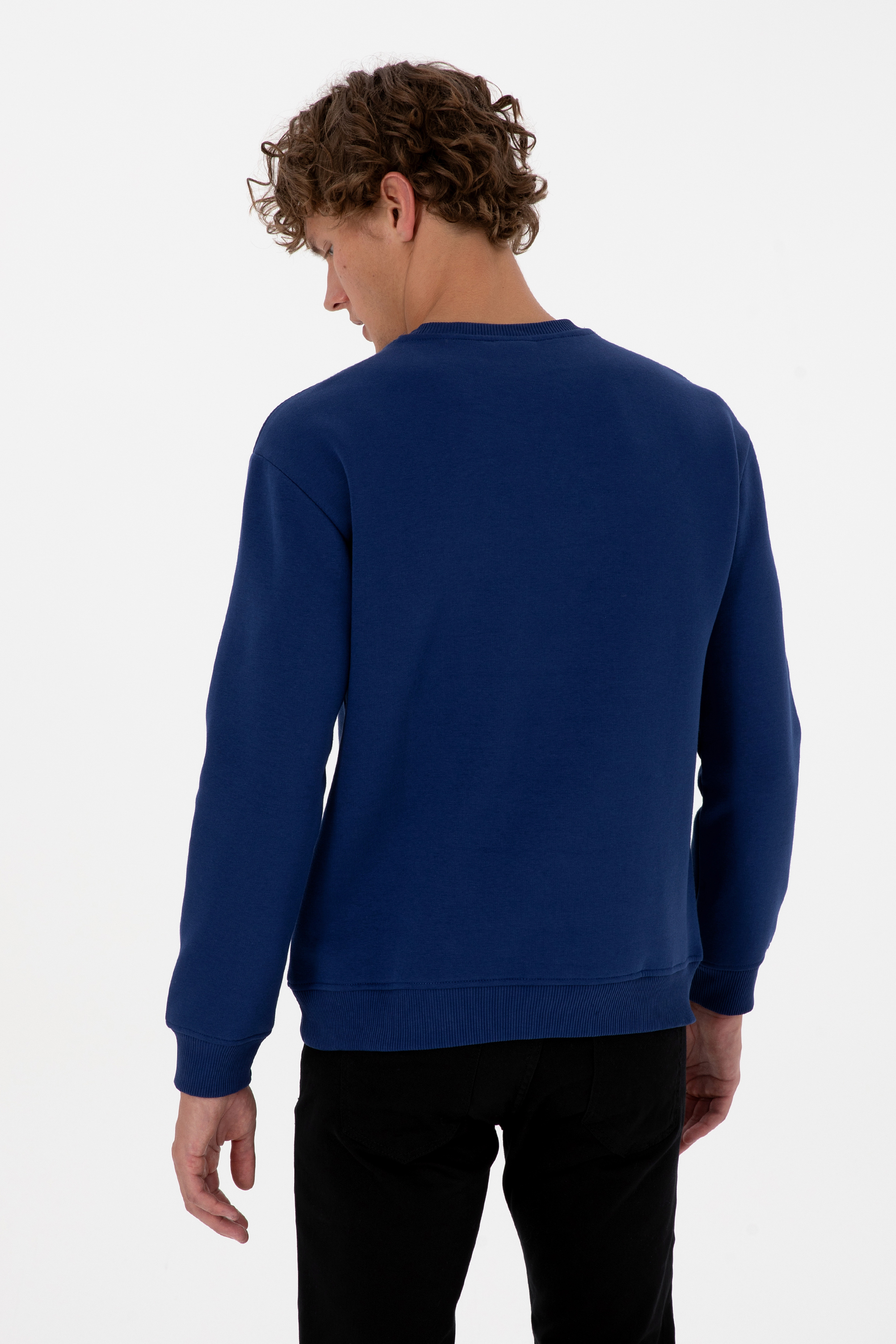 Erkek Comfort Fit Bisiklet Yaka Şardonlu İndigo Basic Sweatshirt - Image 5