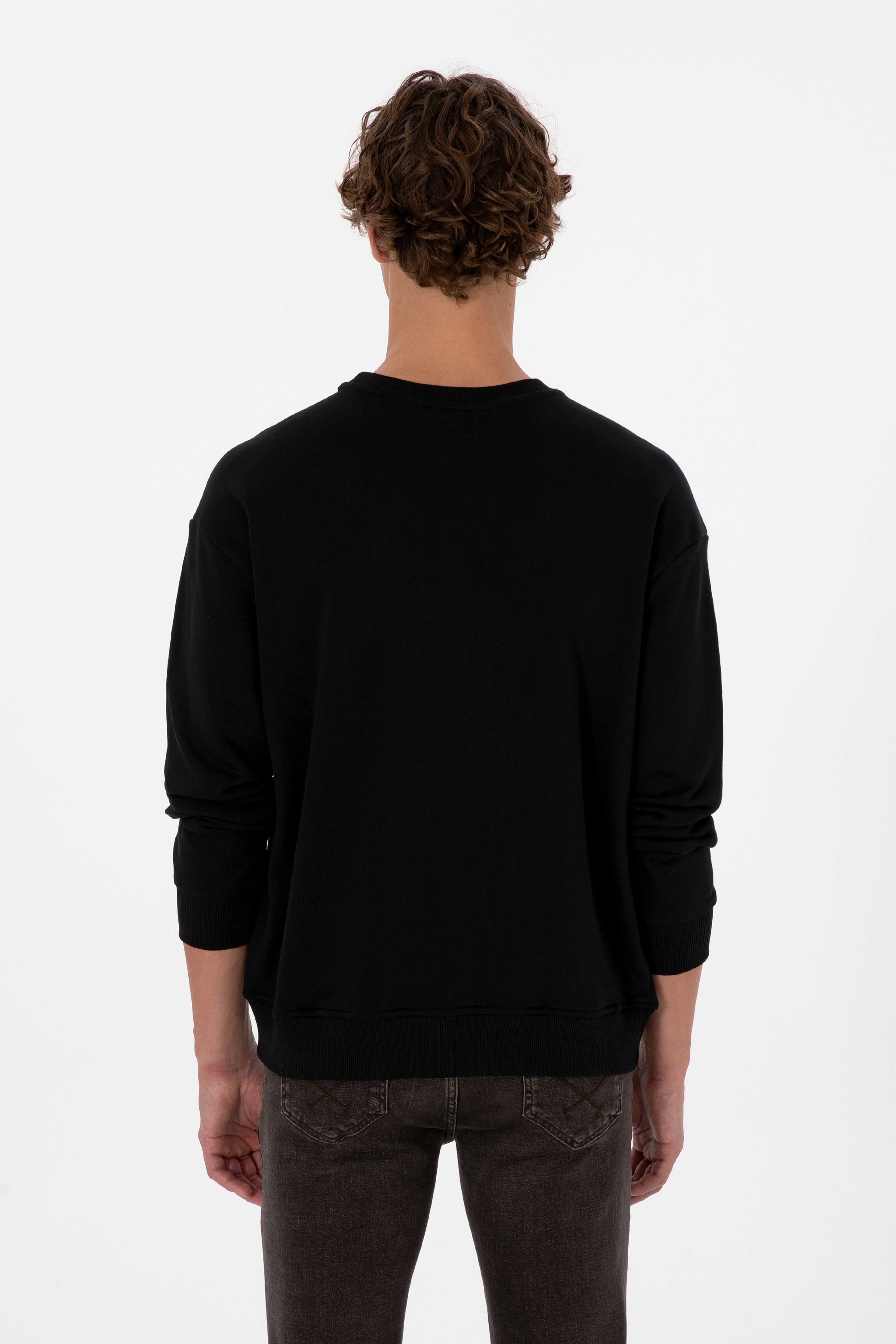 Erkek Bisiklet Yaka Comfort Fit Siyah Basic Sweatshirt