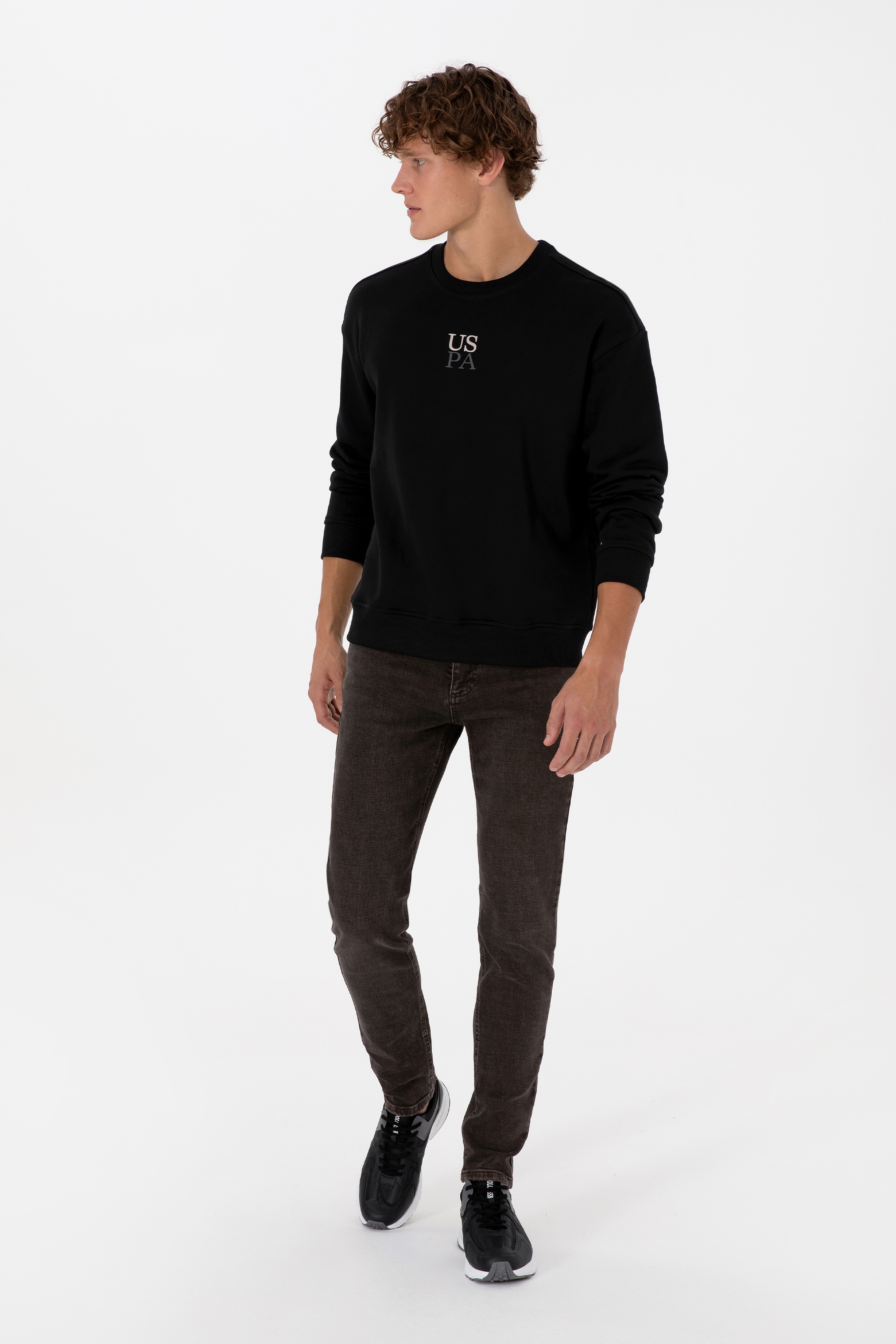 Erkek Bisiklet Yaka Comfort Fit Siyah Basic Sweatshirt