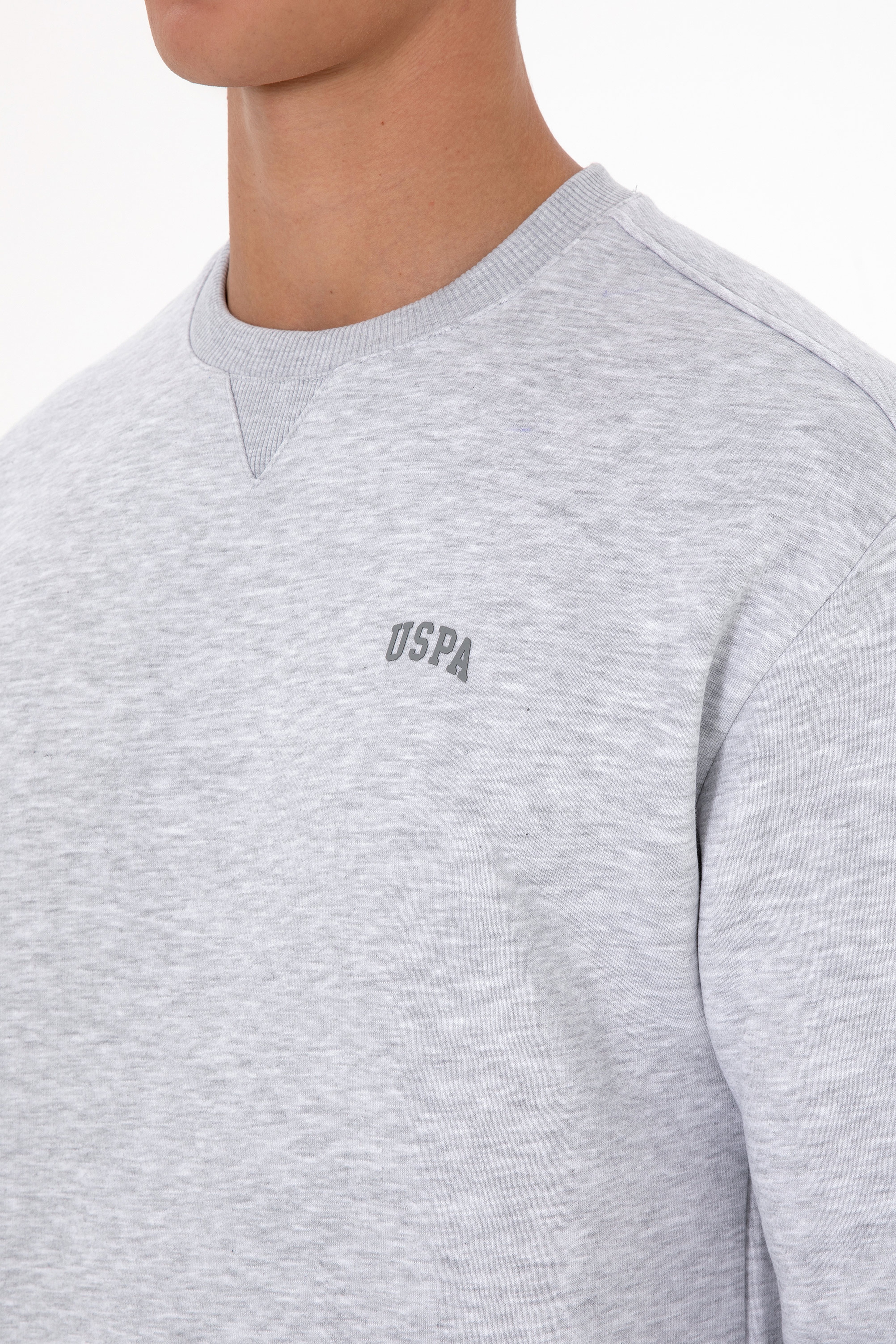 Erkek Comfort Fit Bisiklet Yaka Şardonlu Açık Gri Basic Sweatshirt - Image 7