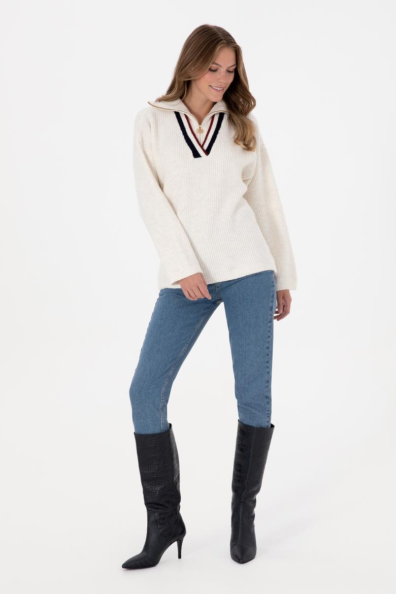 Kadın Beyaz V Yaka Fermuarlı Kazak - 50309564003